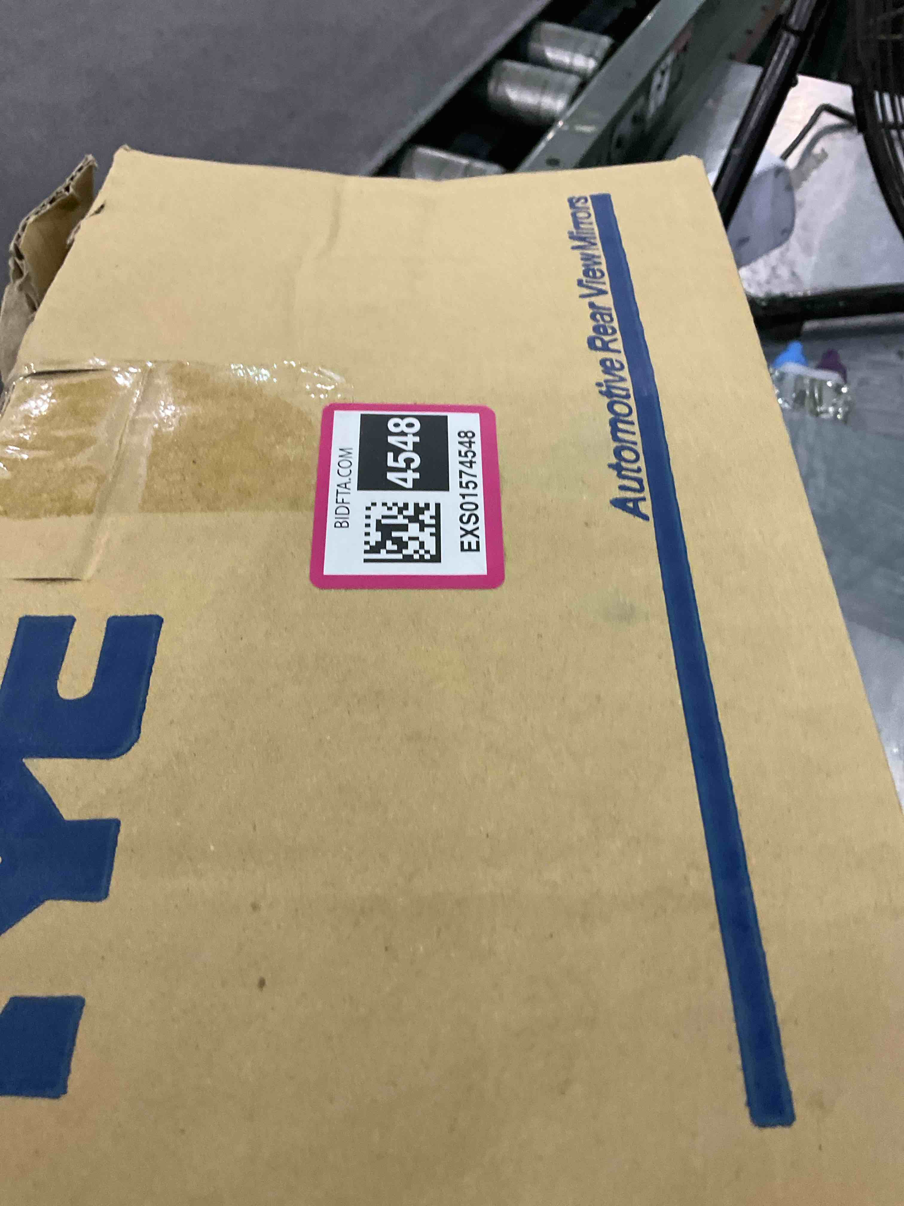 https://s3.amazonaws.com/lotting-images-prod/BargainHunt/EXS01574548_1719401742888.jpeg