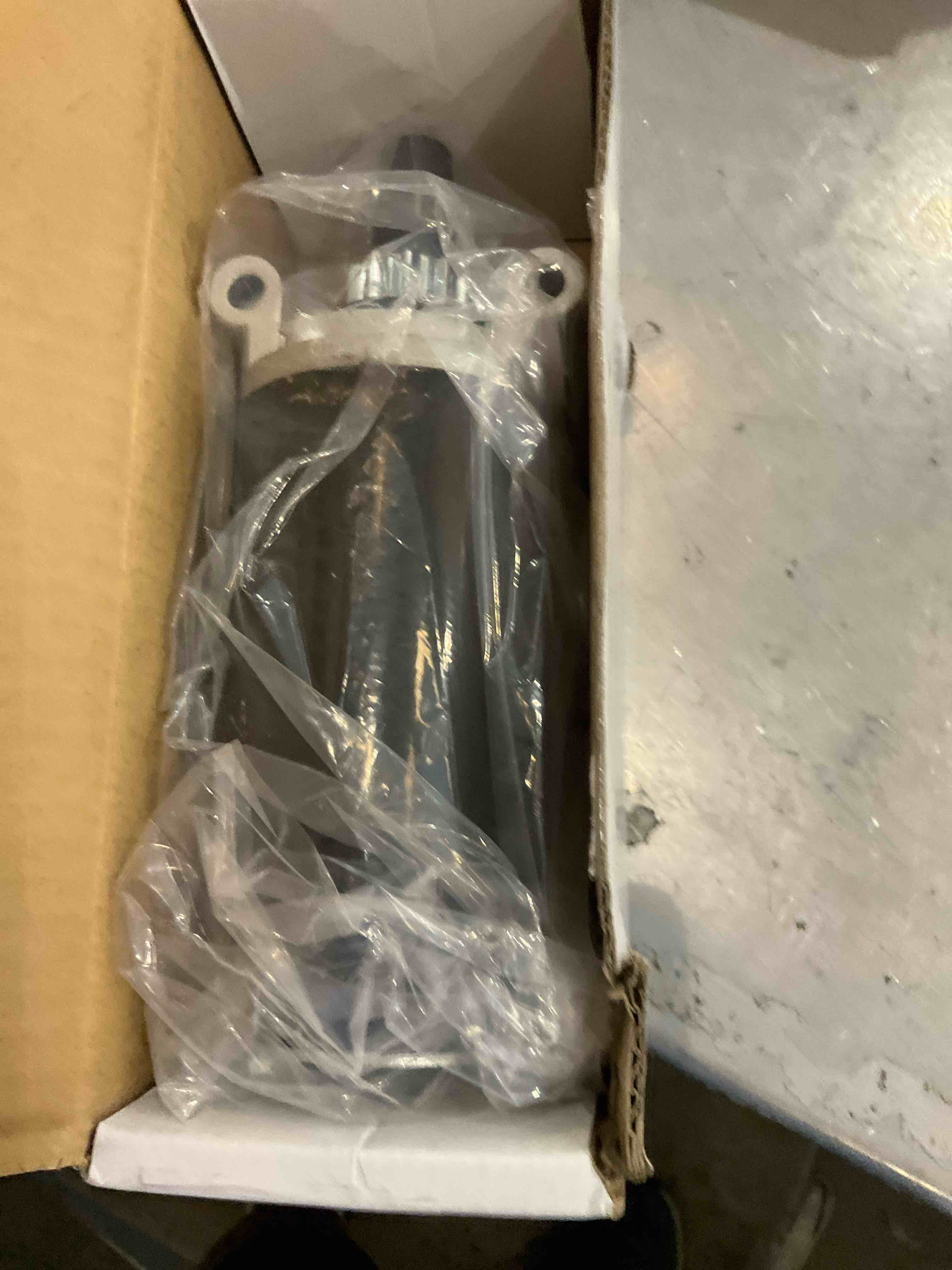 https://s3.amazonaws.com/lotting-images-prod/BargainHunt/EXS01574620_1719581140318.jpeg