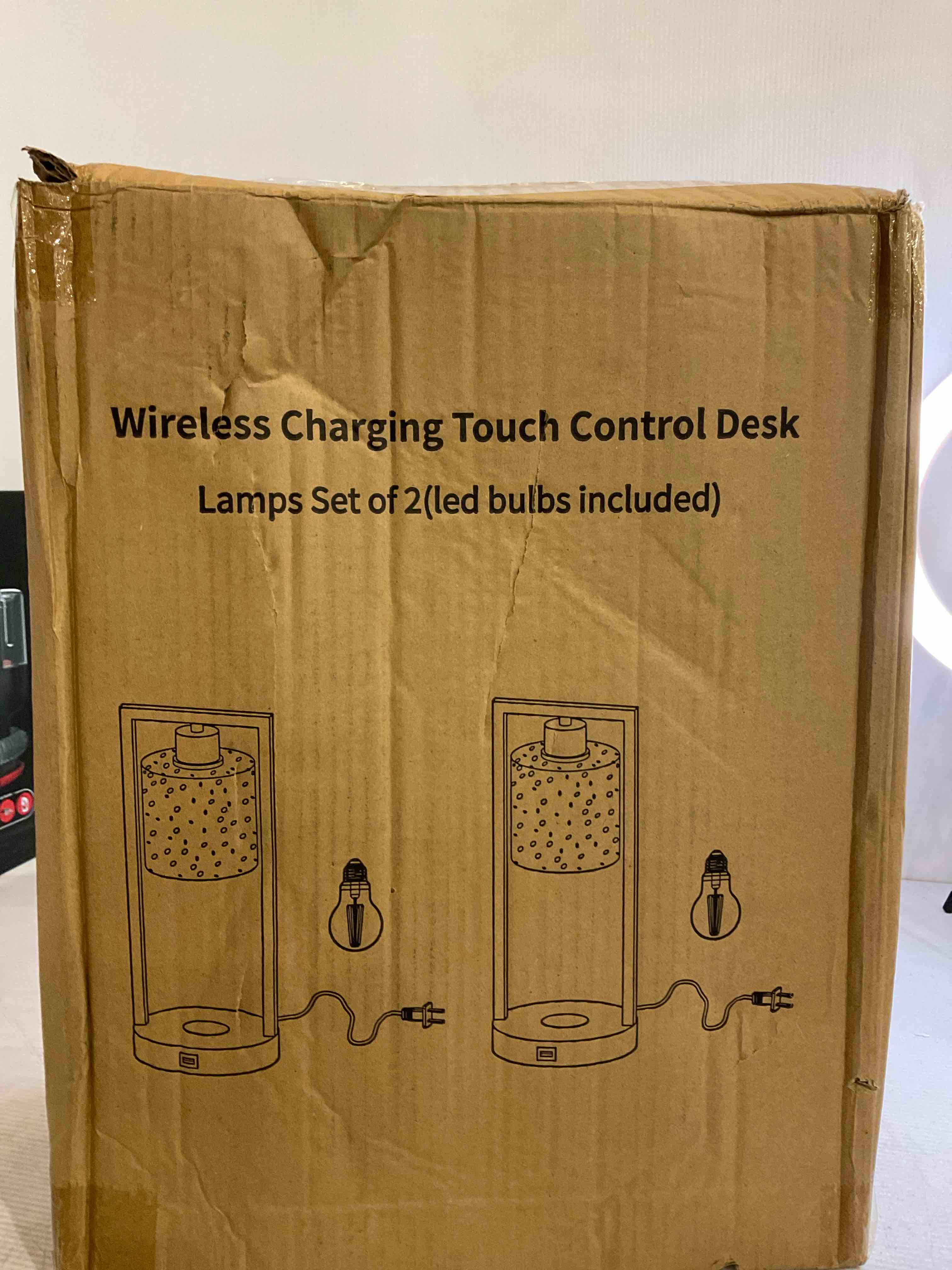 https://s3.amazonaws.com/lotting-images-prod/BargainHunt/EXS01574634_1719928989778.jpeg