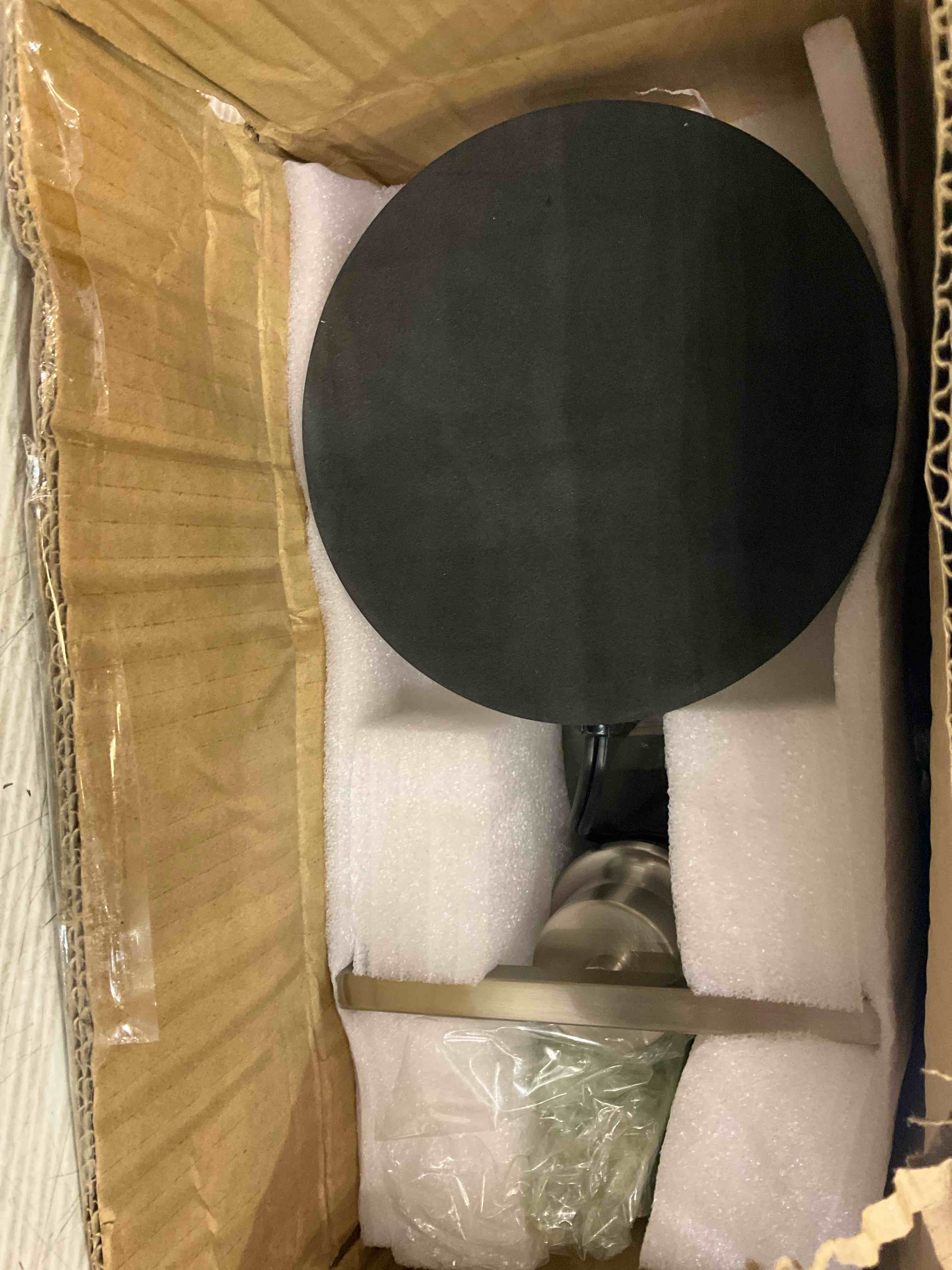 https://s3.amazonaws.com/lotting-images-prod/BargainHunt/EXS01574634_1719929023054.jpeg