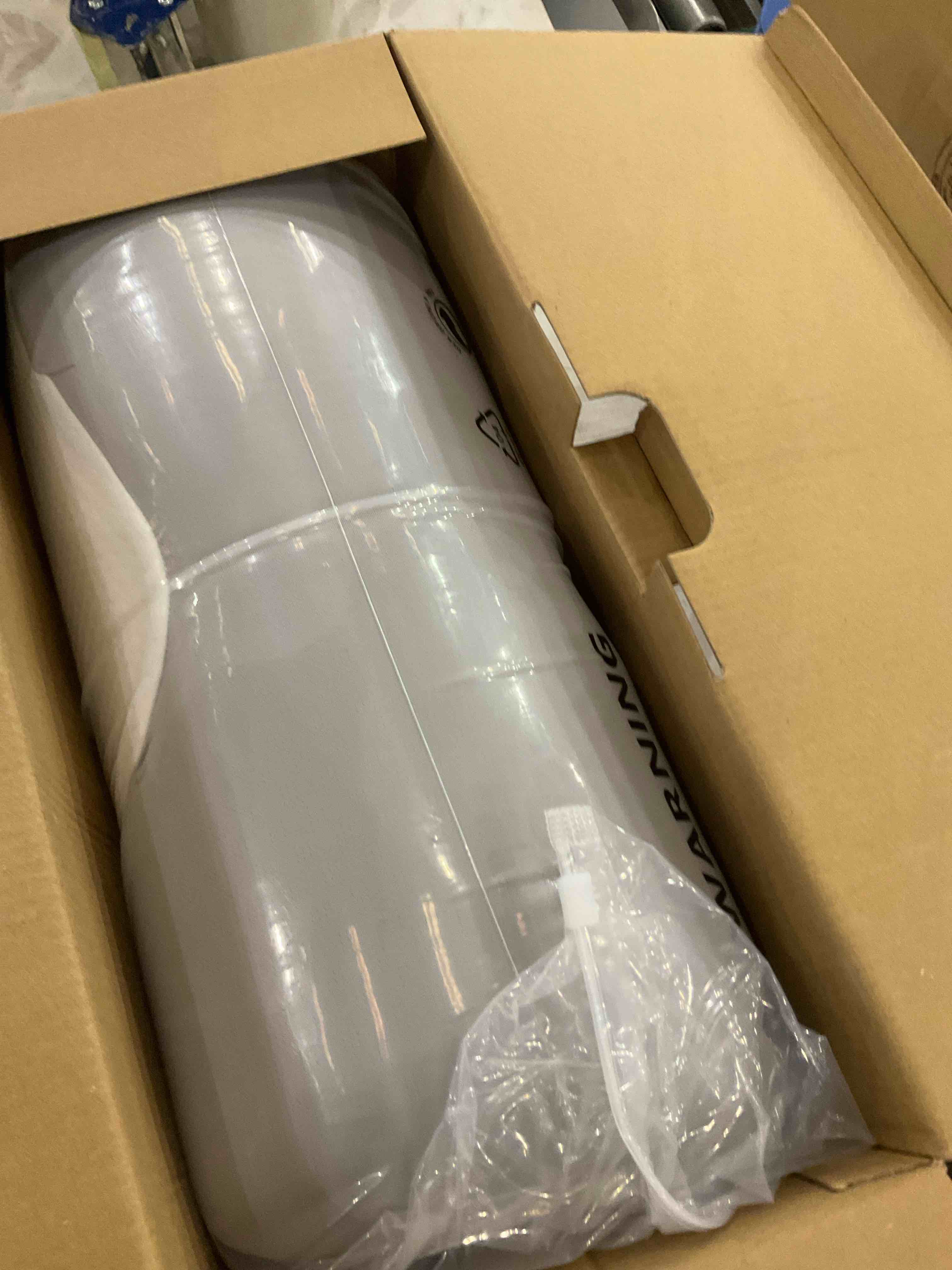 https://s3.amazonaws.com/lotting-images-prod/BargainHunt/EXS01575018_1716900002659.jpeg