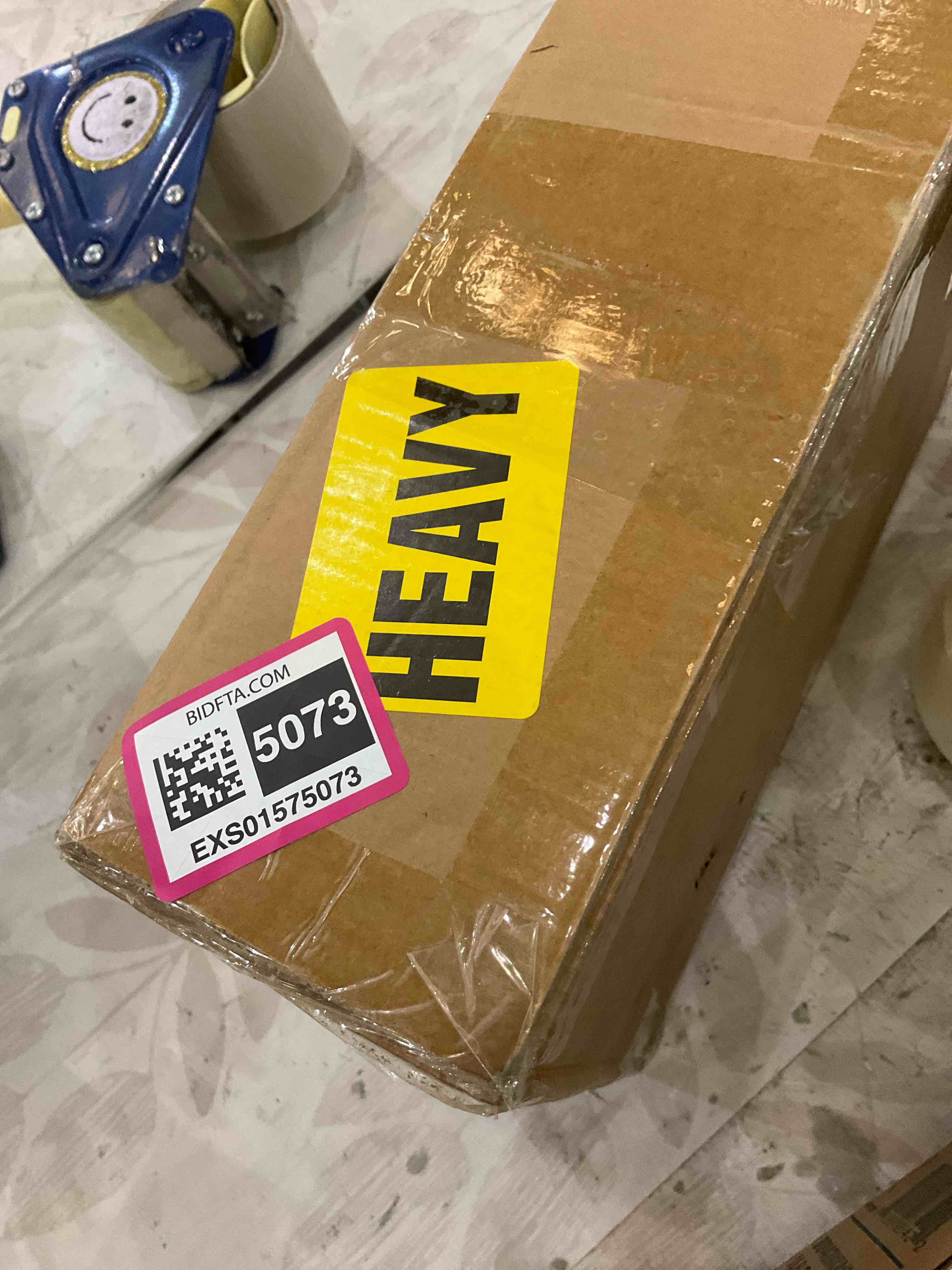 https://s3.amazonaws.com/lotting-images-prod/BargainHunt/EXS01575073_1716900424971.jpeg