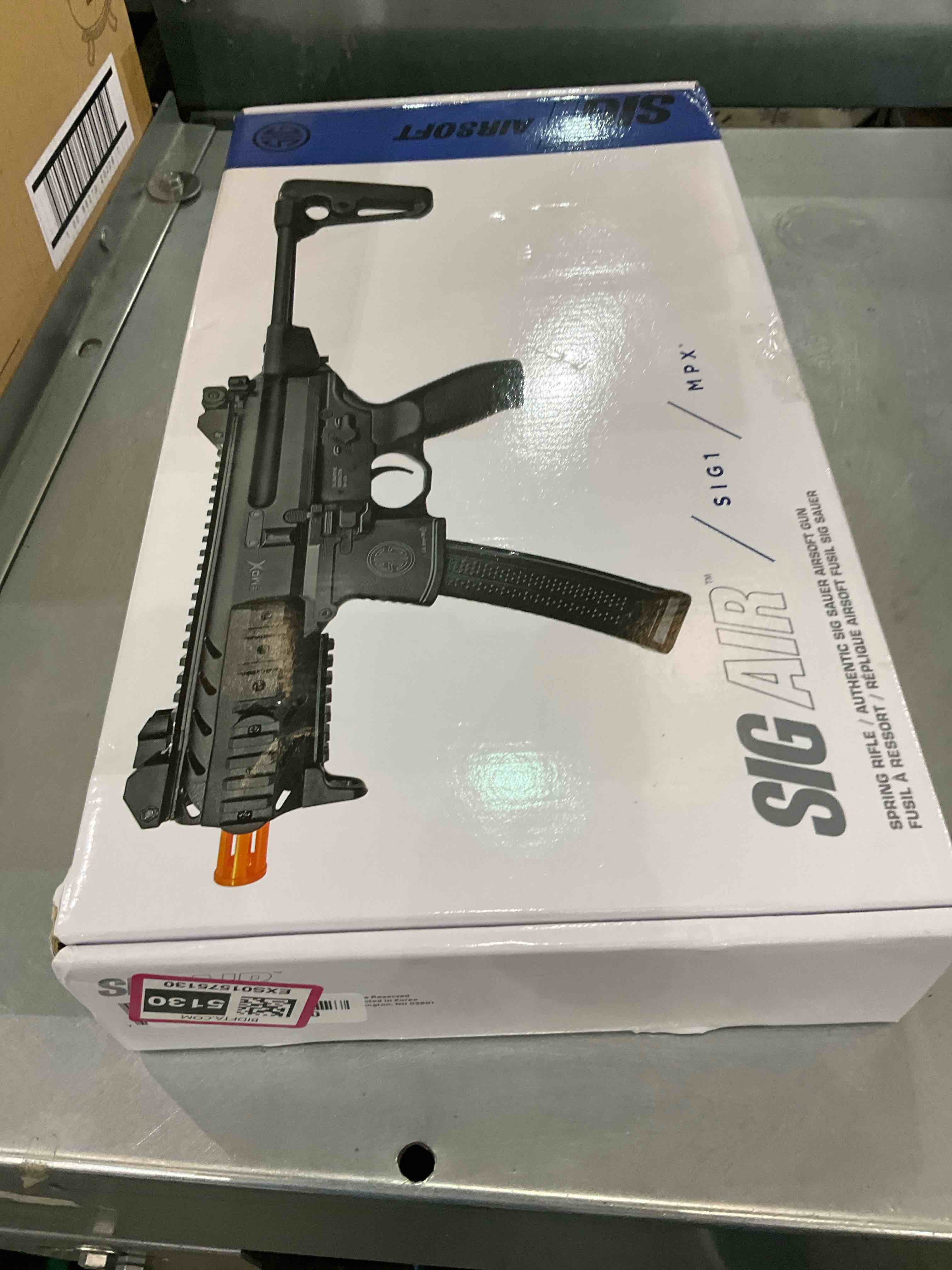 https://s3.amazonaws.com/lotting-images-prod/BargainHunt/EXS01575130_1716992710305.jpeg