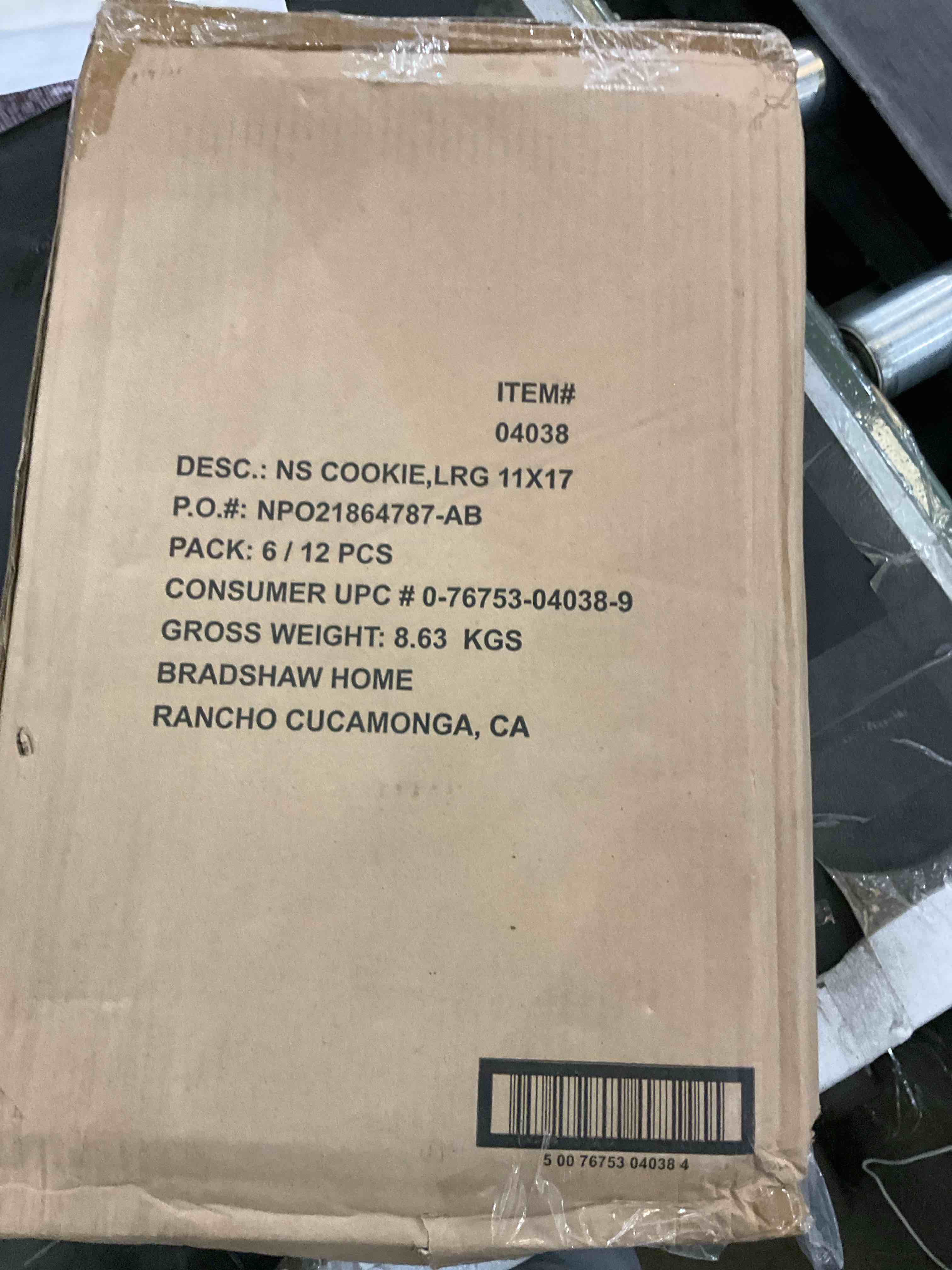 https://s3.amazonaws.com/lotting-images-prod/BargainHunt/EXS01575559_1717773110476.jpeg