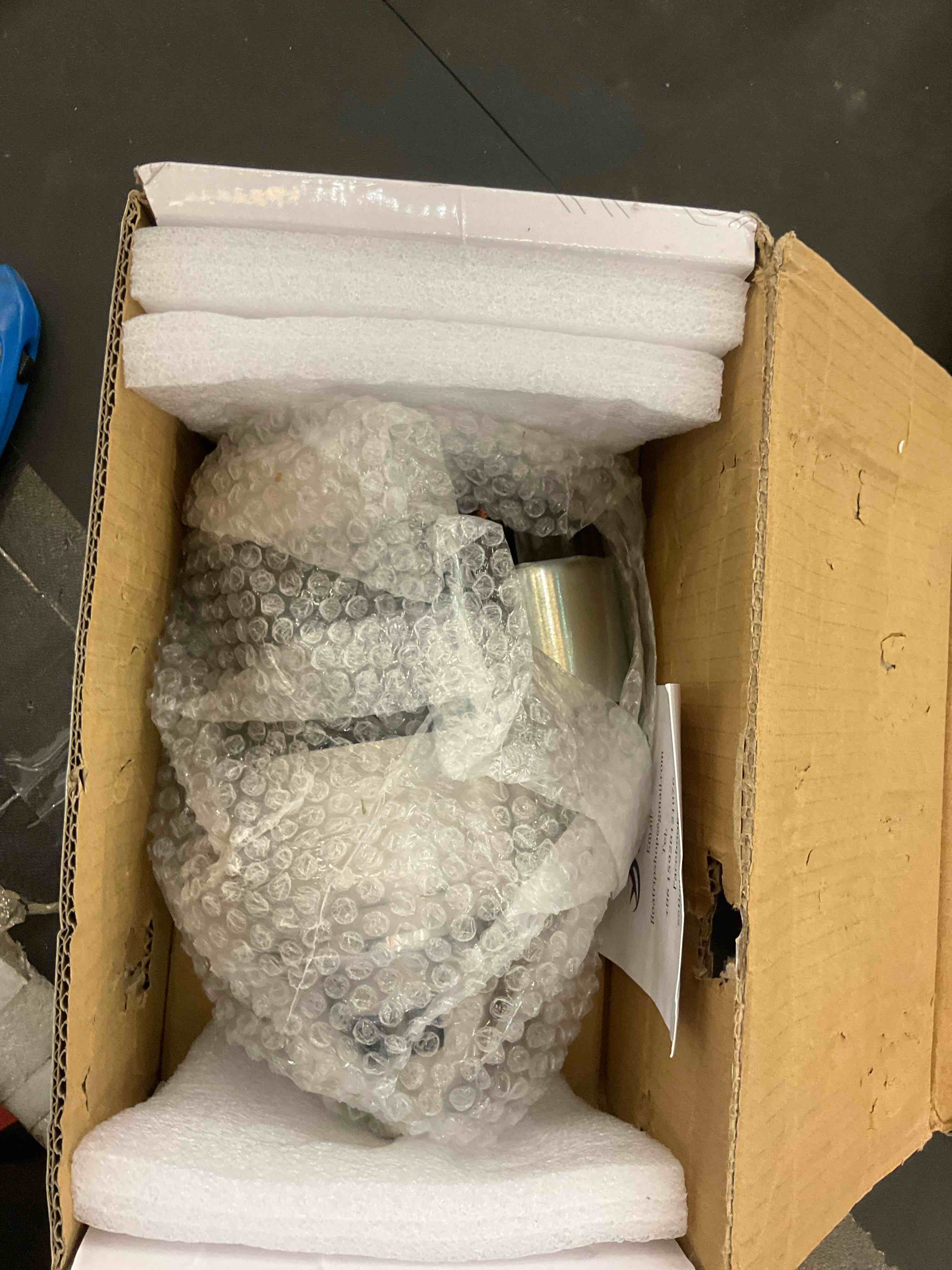 https://s3.amazonaws.com/lotting-images-prod/BargainHunt/EXS01575798_1719513079695.jpeg