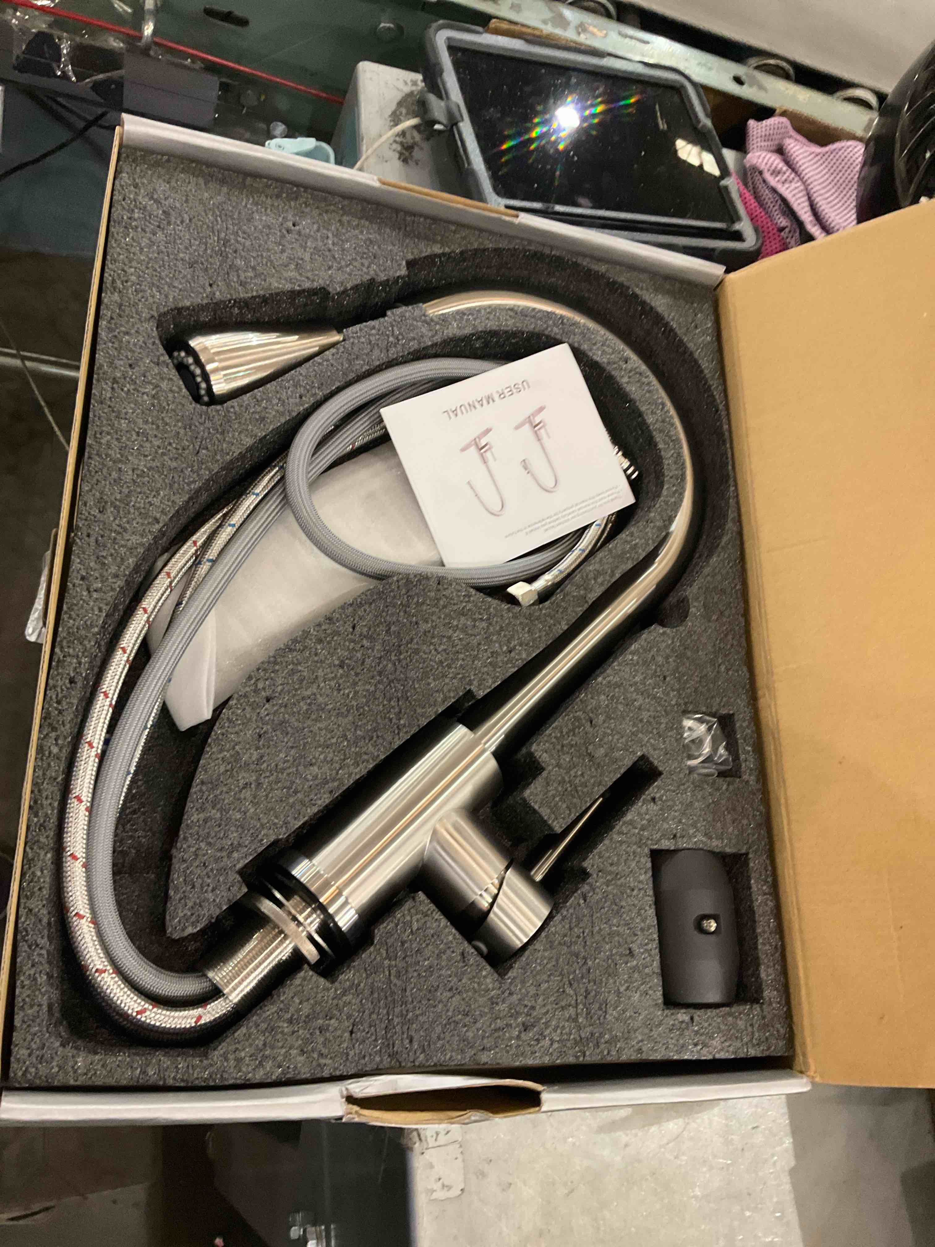 https://s3.amazonaws.com/lotting-images-prod/BargainHunt/EXS01575861_1719582551049.jpeg