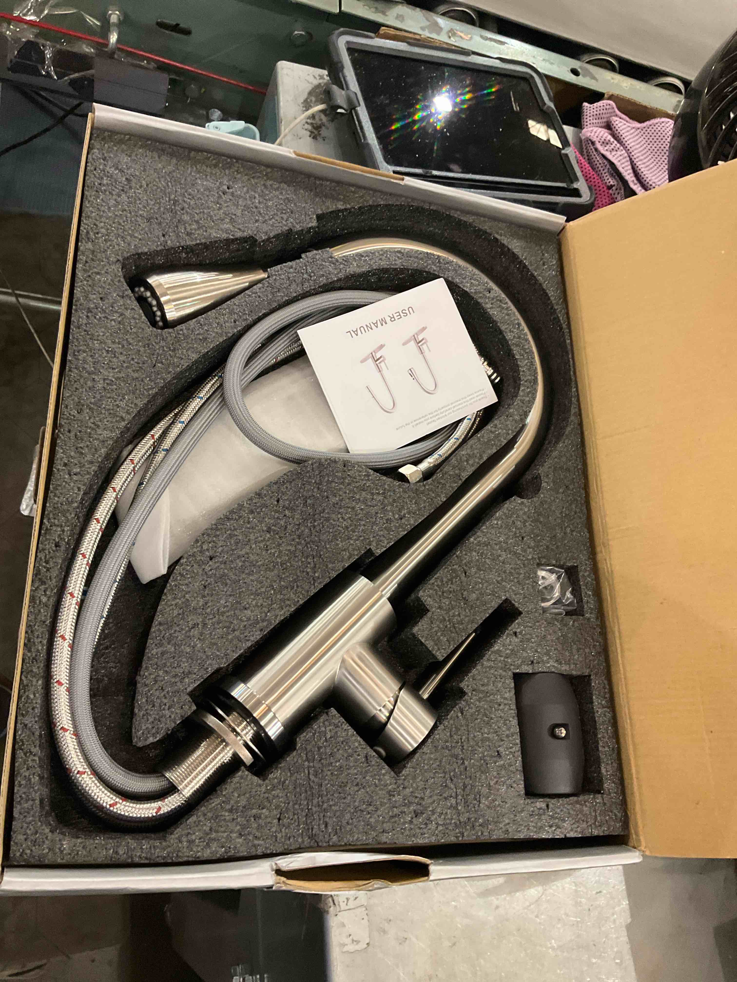 https://s3.amazonaws.com/lotting-images-prod/BargainHunt/EXS01575861_1719582551895.jpeg