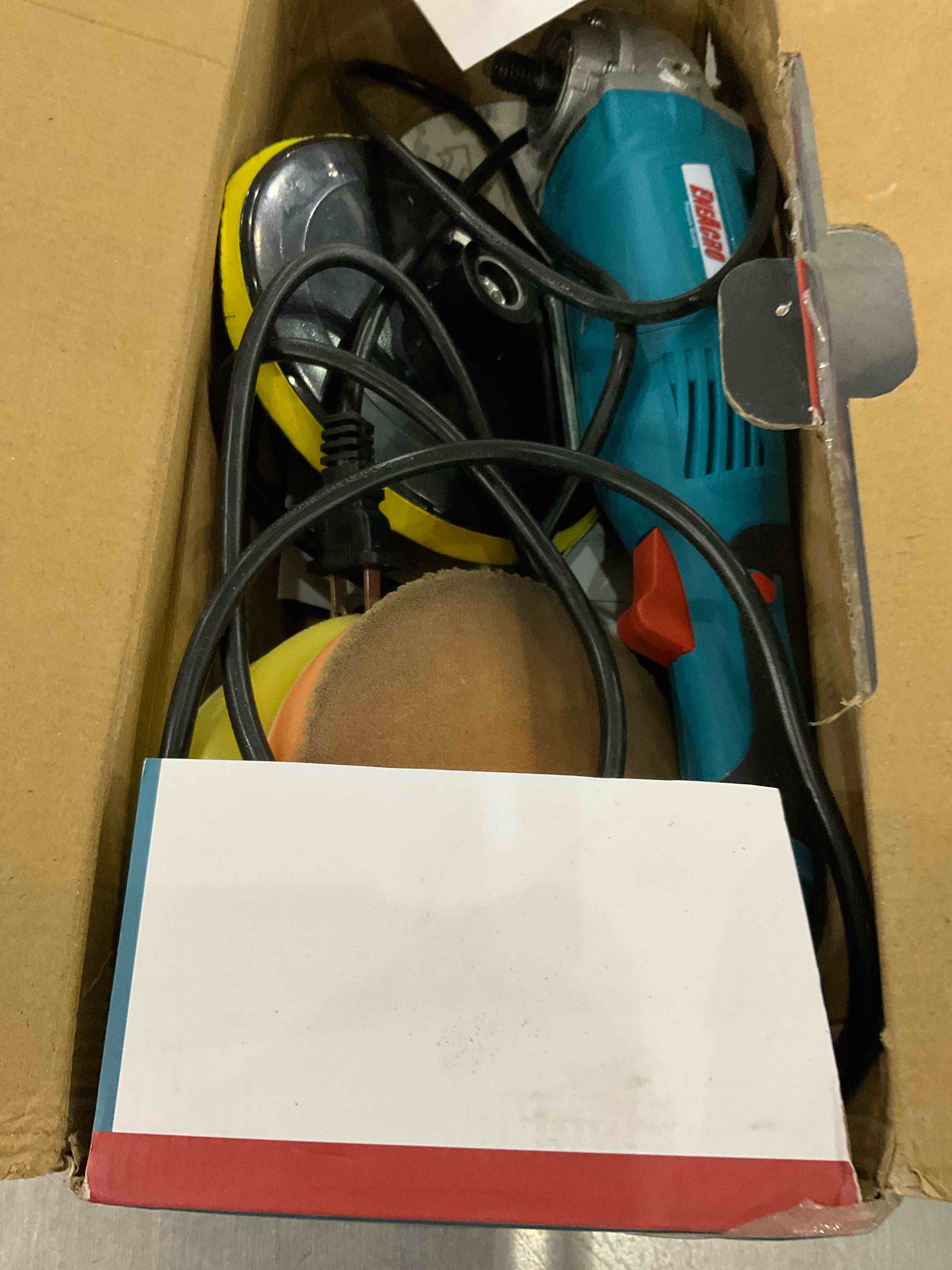 https://s3.amazonaws.com/lotting-images-prod/BargainHunt/EXS01576095_1716984079312.jpeg