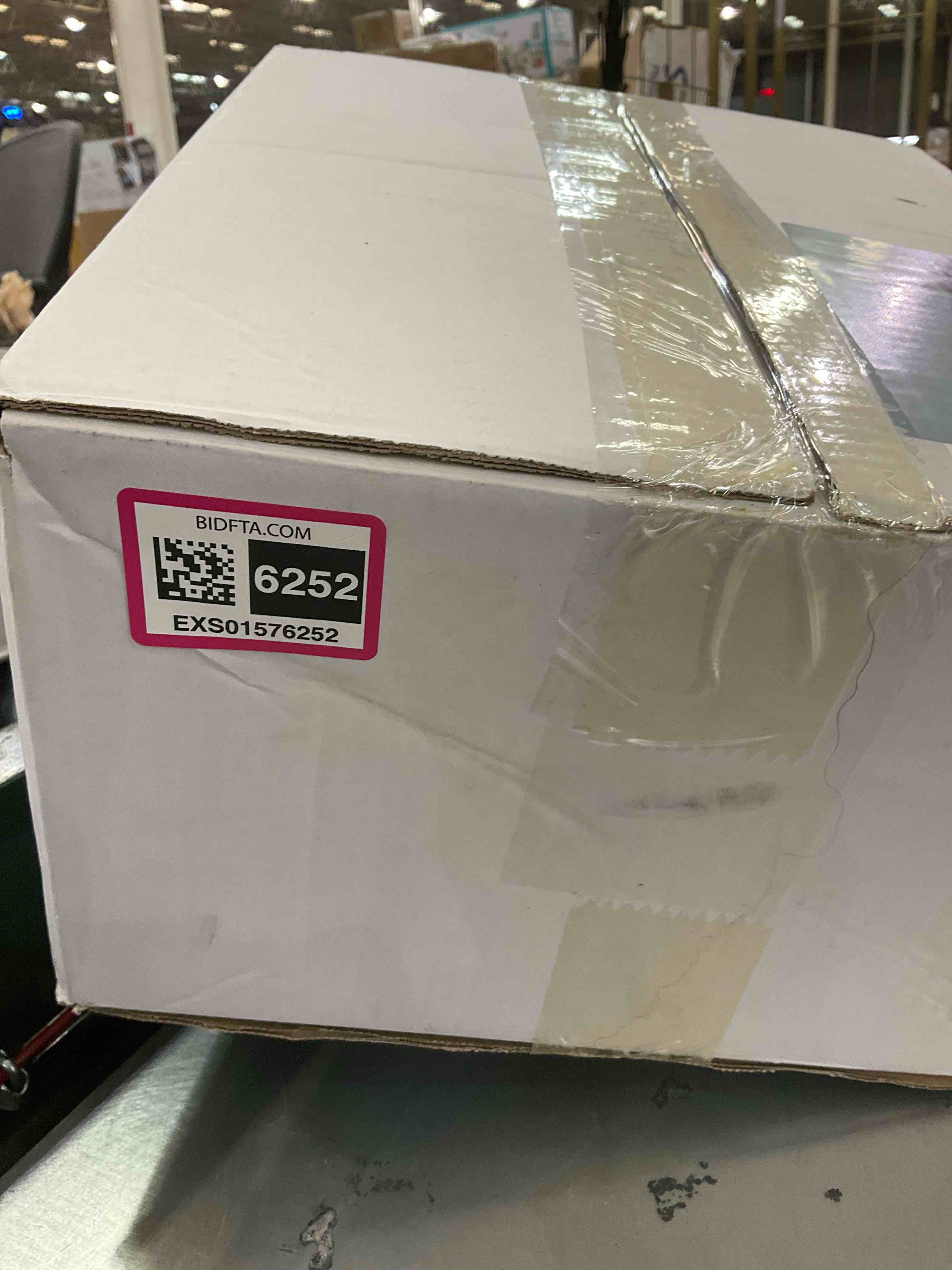https://s3.amazonaws.com/lotting-images-prod/BargainHunt/EXS01576252_1717433987893.jpeg