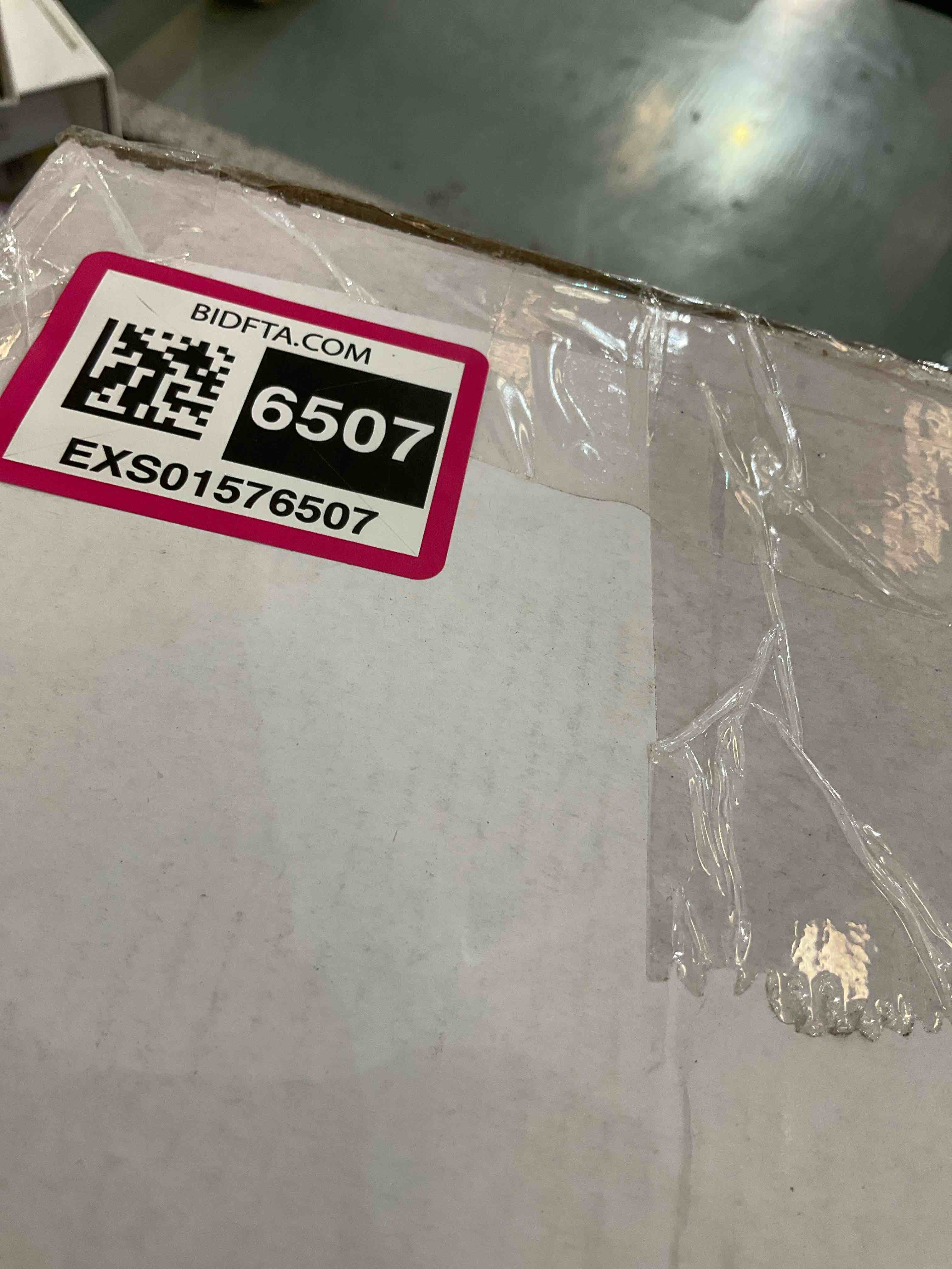 https://s3.amazonaws.com/lotting-images-prod/BargainHunt/EXS01576507_1716230435029.jpeg