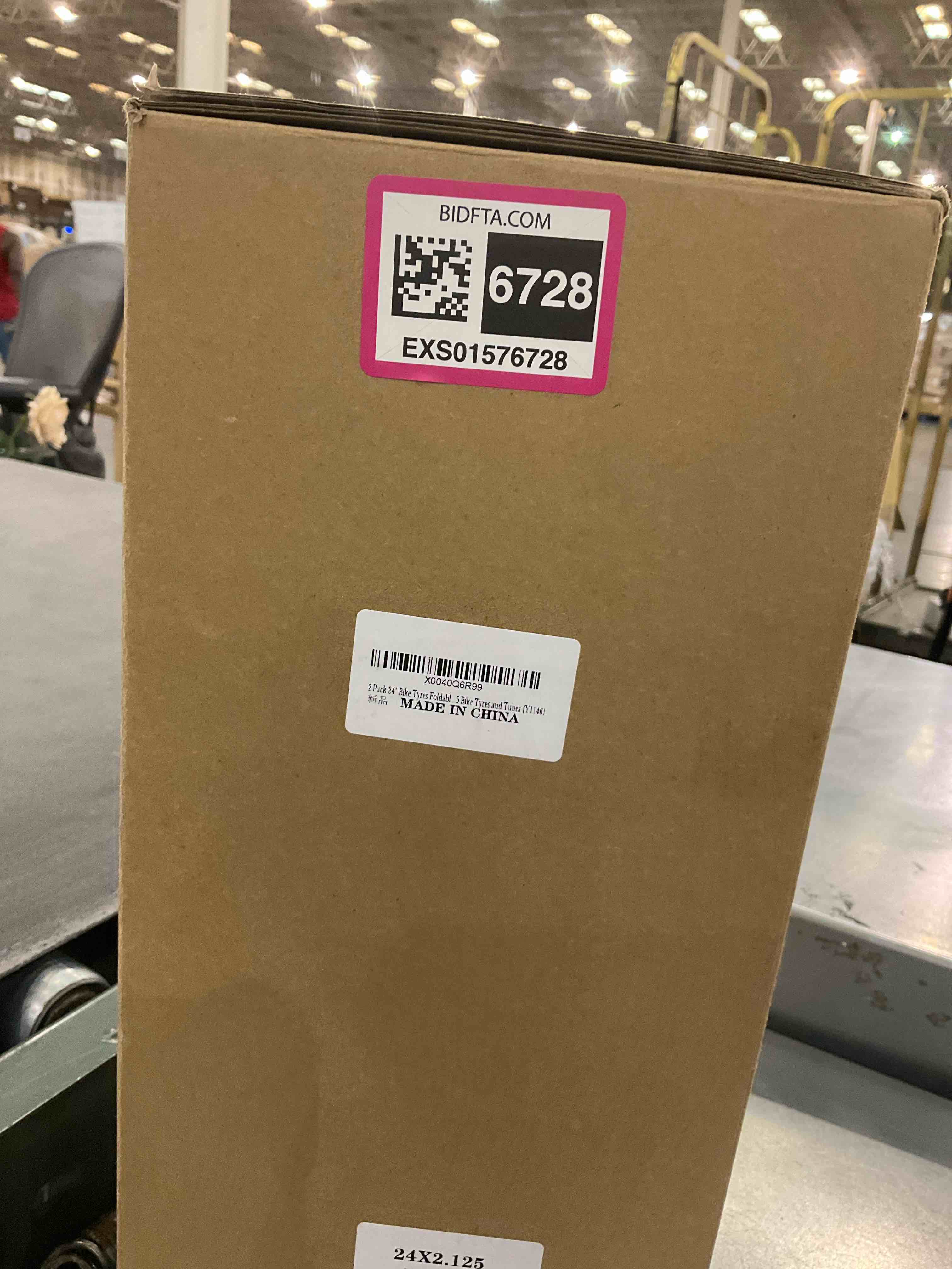 https://s3.amazonaws.com/lotting-images-prod/BargainHunt/EXS01576728_1717433901072.jpeg