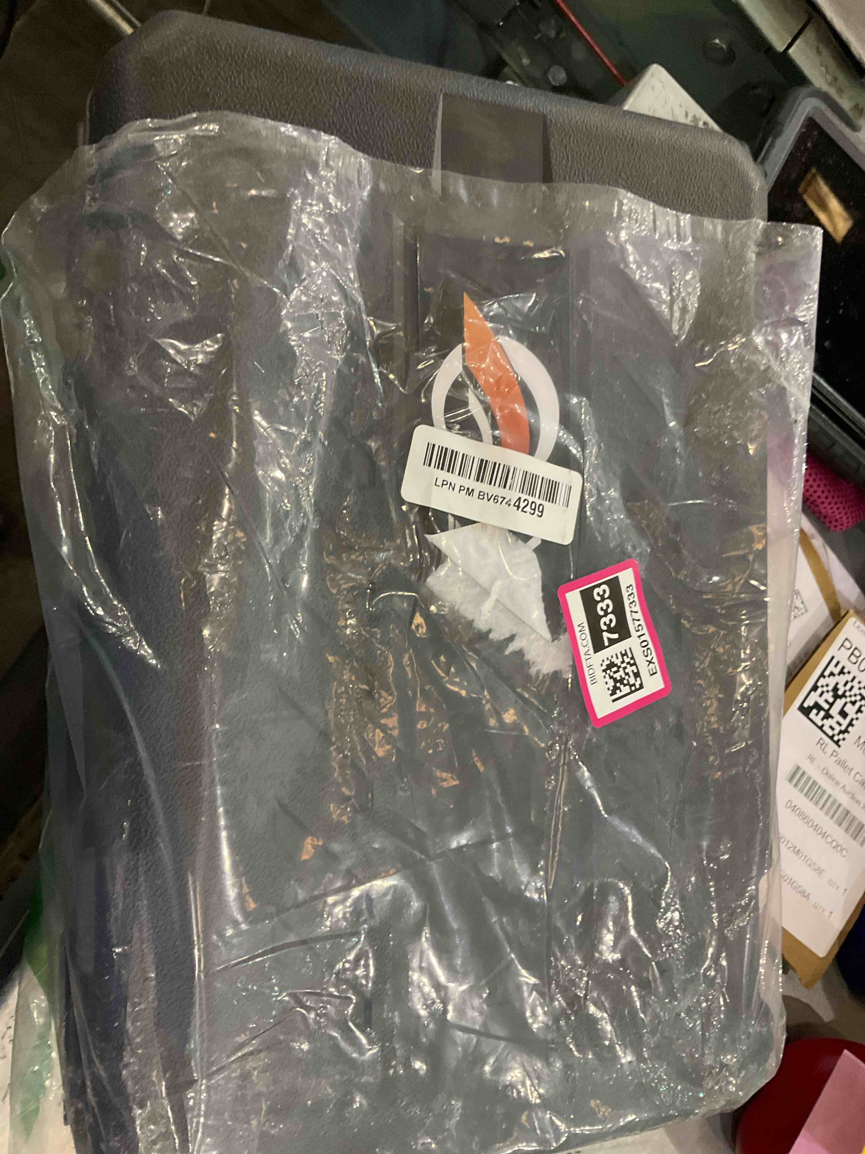 https://s3.amazonaws.com/lotting-images-prod/BargainHunt/EXS01577333_1719578330364.jpeg