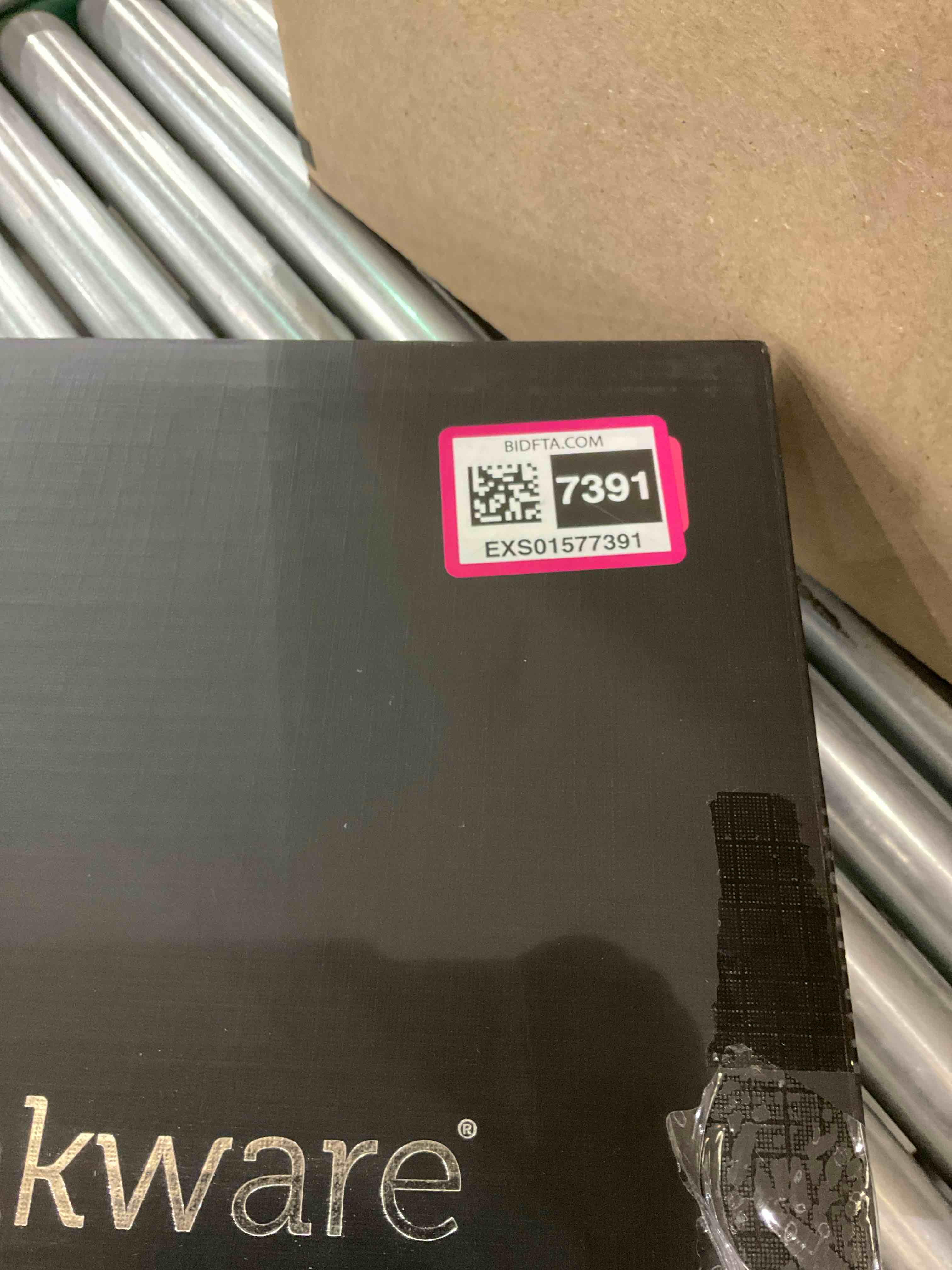 https://s3.amazonaws.com/lotting-images-prod/BargainHunt/EXS01577391_1721746936086.jpeg