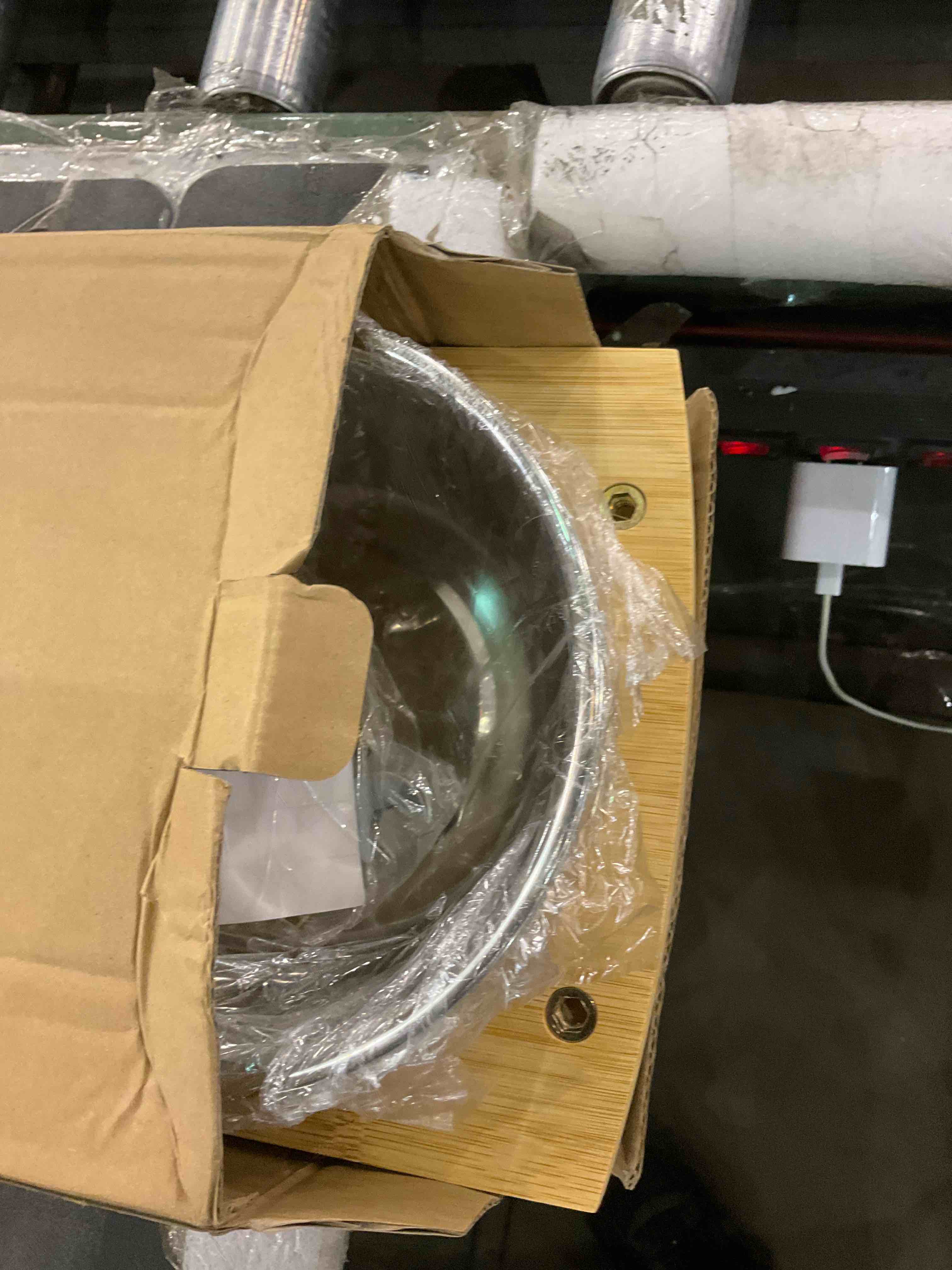 https://s3.amazonaws.com/lotting-images-prod/BargainHunt/EXS01577947_1716549623844.jpeg