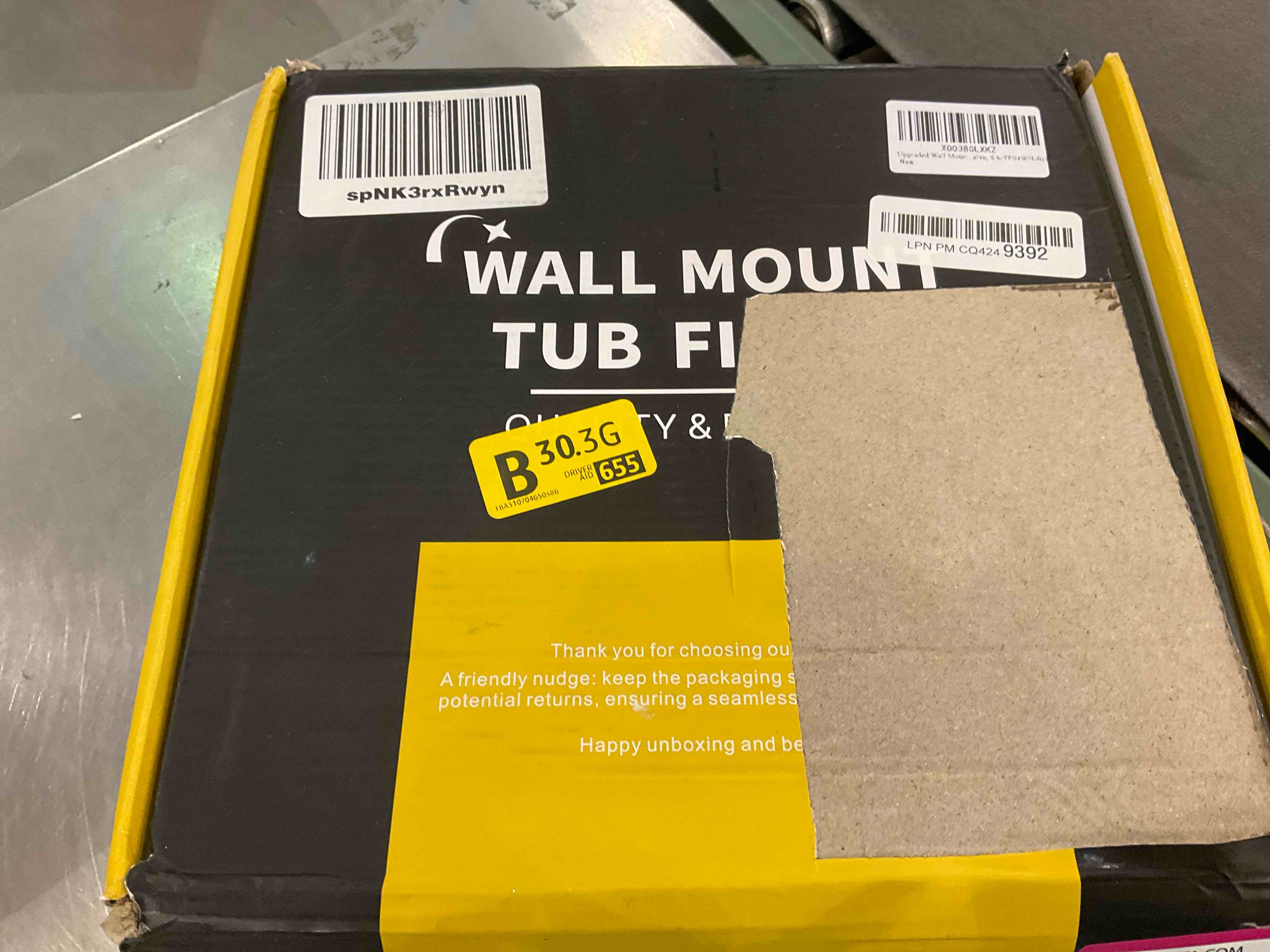 https://s3.amazonaws.com/lotting-images-prod/BargainHunt/EXS01577982_1716898352585.jpeg