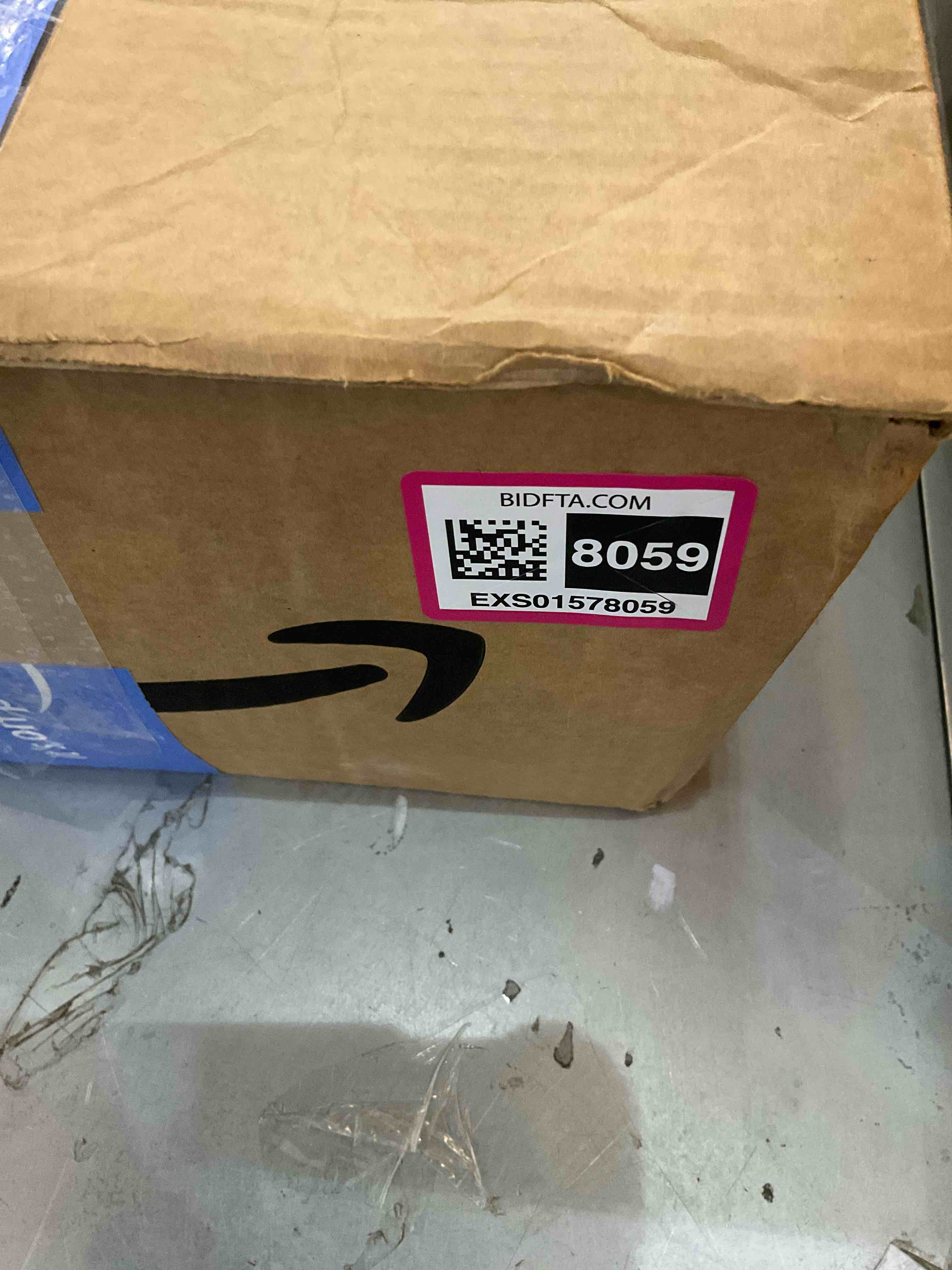 https://s3.amazonaws.com/lotting-images-prod/BargainHunt/EXS01578059_1716994620861.jpeg