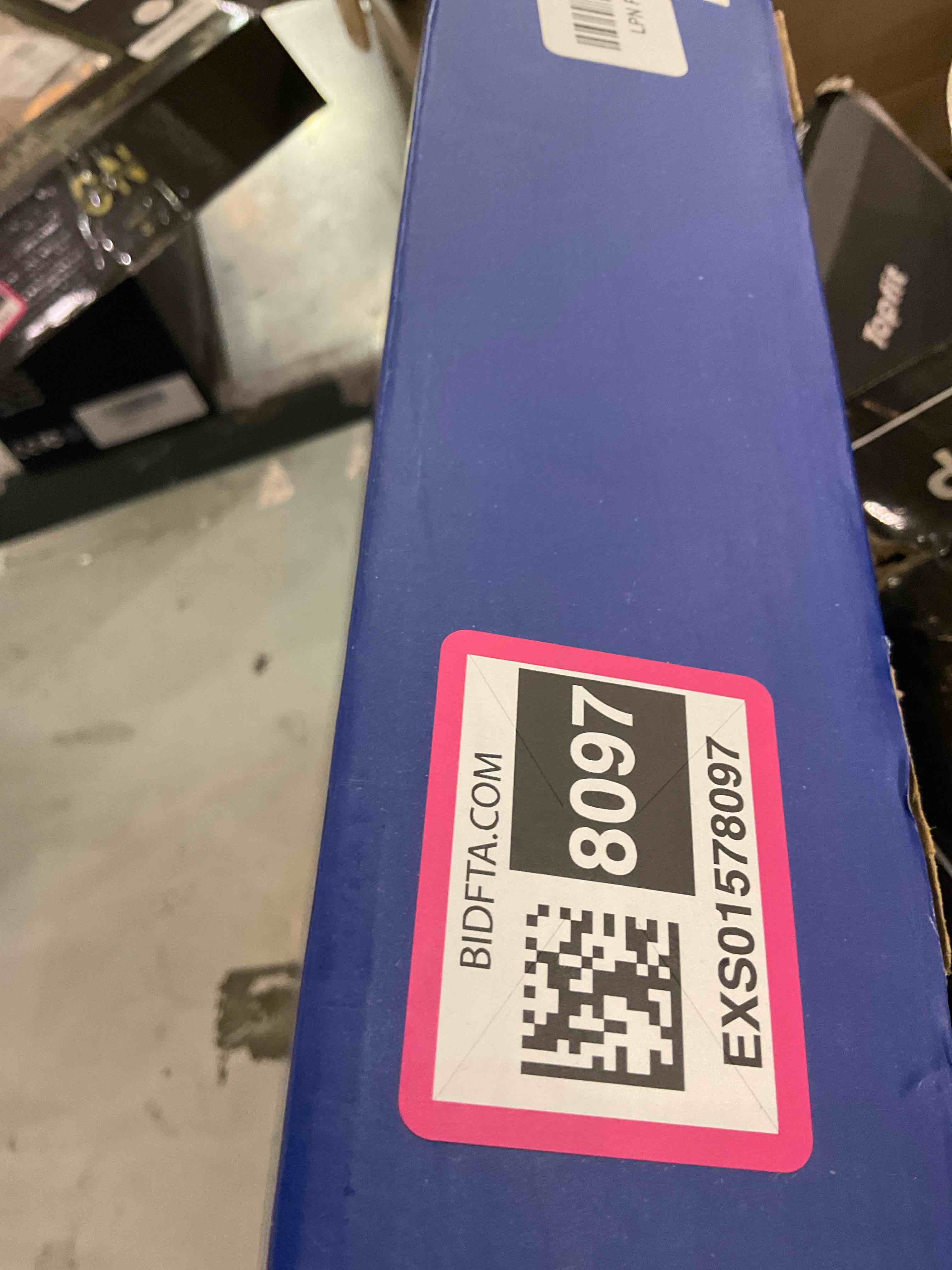 https://s3.amazonaws.com/lotting-images-prod/BargainHunt/EXS01578097_1717080235758.jpeg