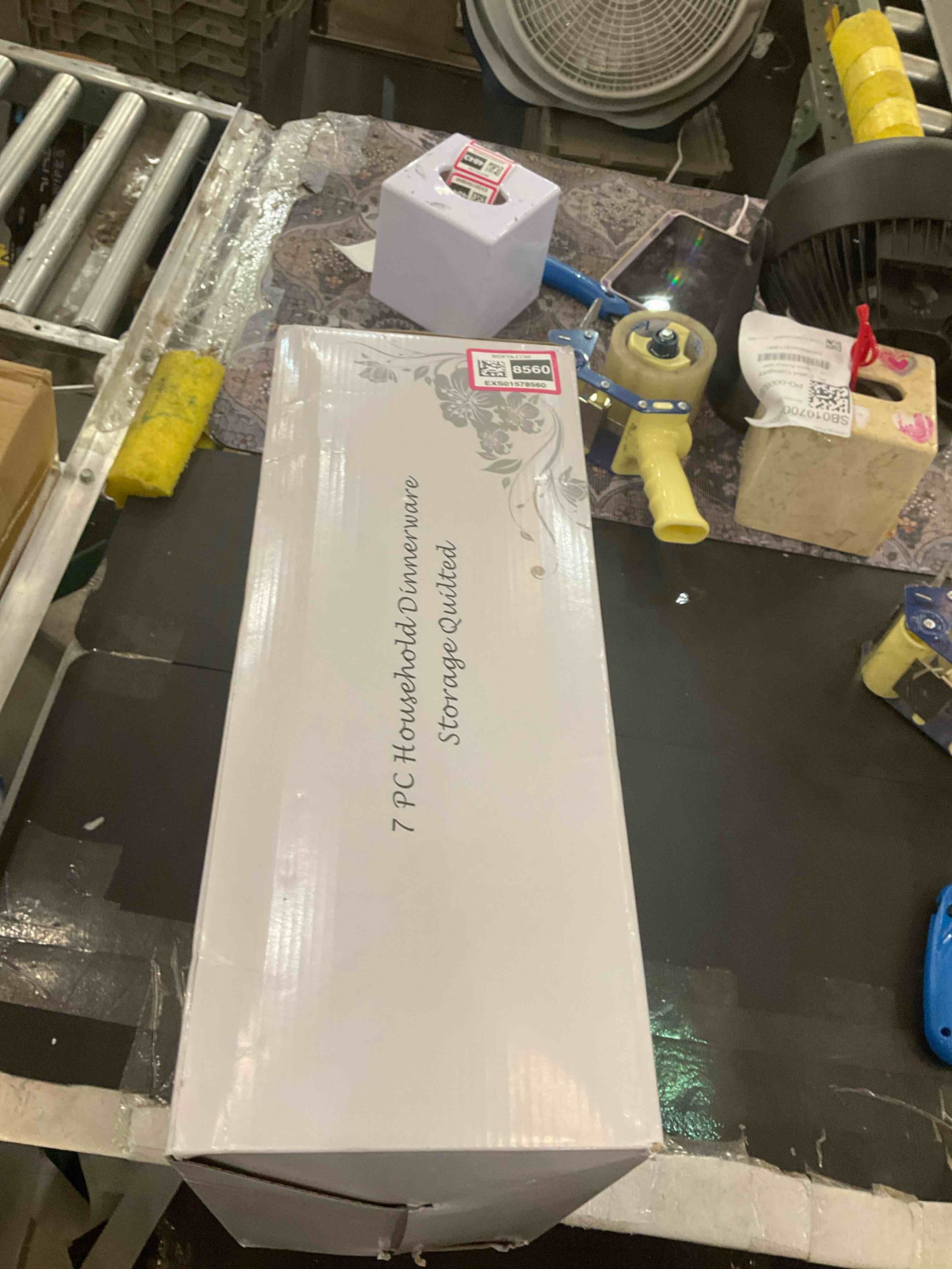https://s3.amazonaws.com/lotting-images-prod/BargainHunt/EXS01578560_1715279925455.jpeg
