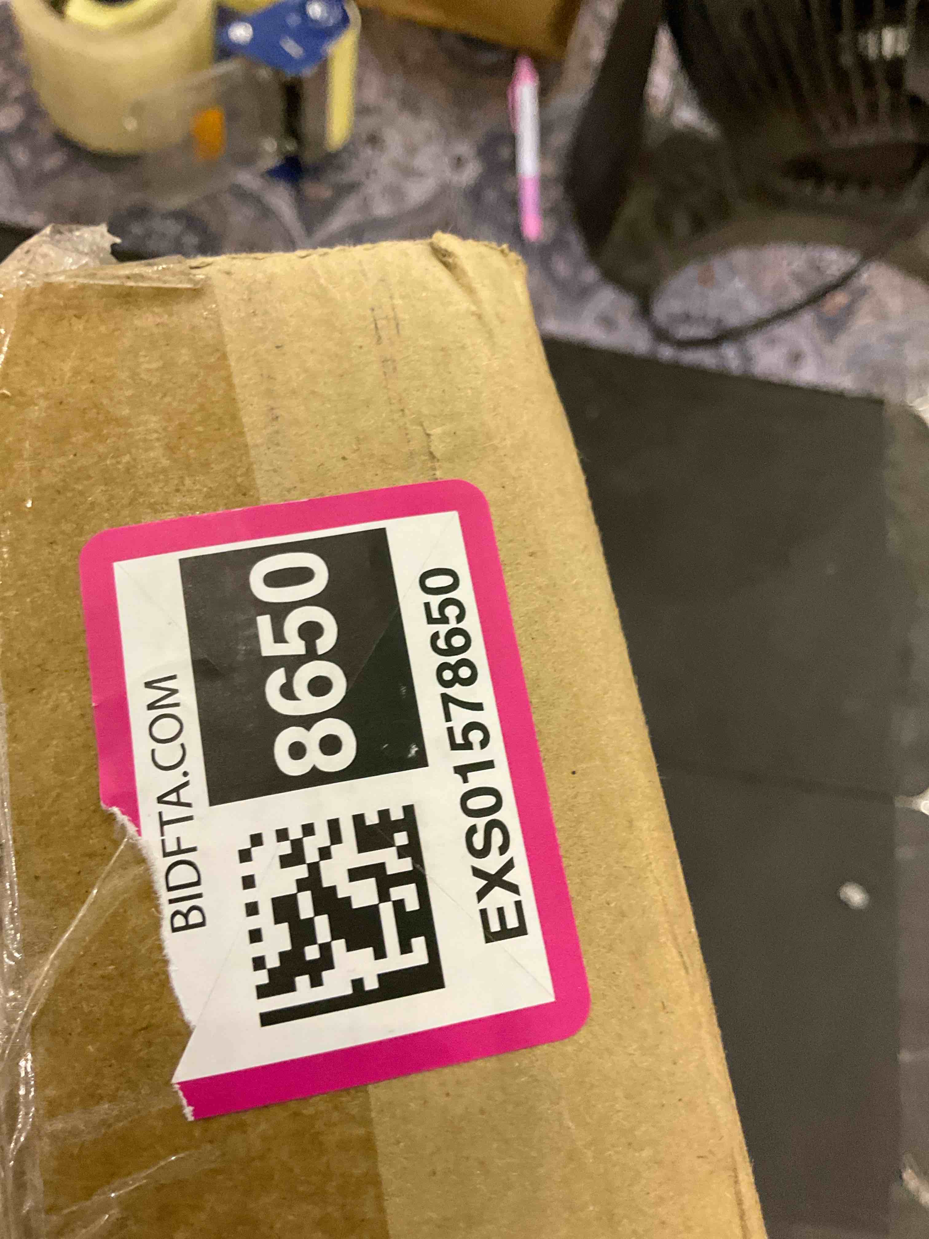 https://s3.amazonaws.com/lotting-images-prod/BargainHunt/EXS01578650_1715859223871.jpeg