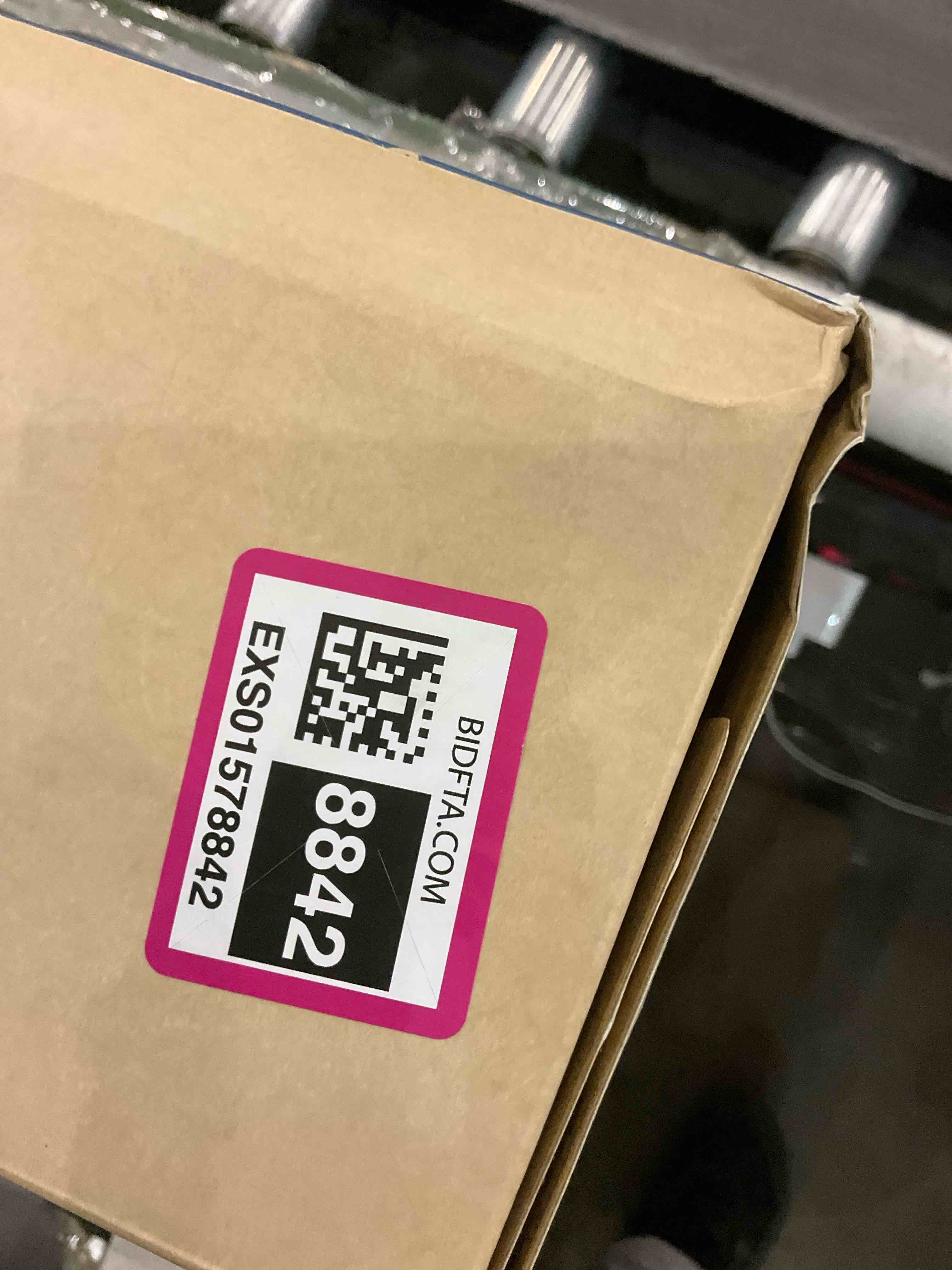 https://s3.amazonaws.com/lotting-images-prod/BargainHunt/EXS01578842_1716564090589.jpeg