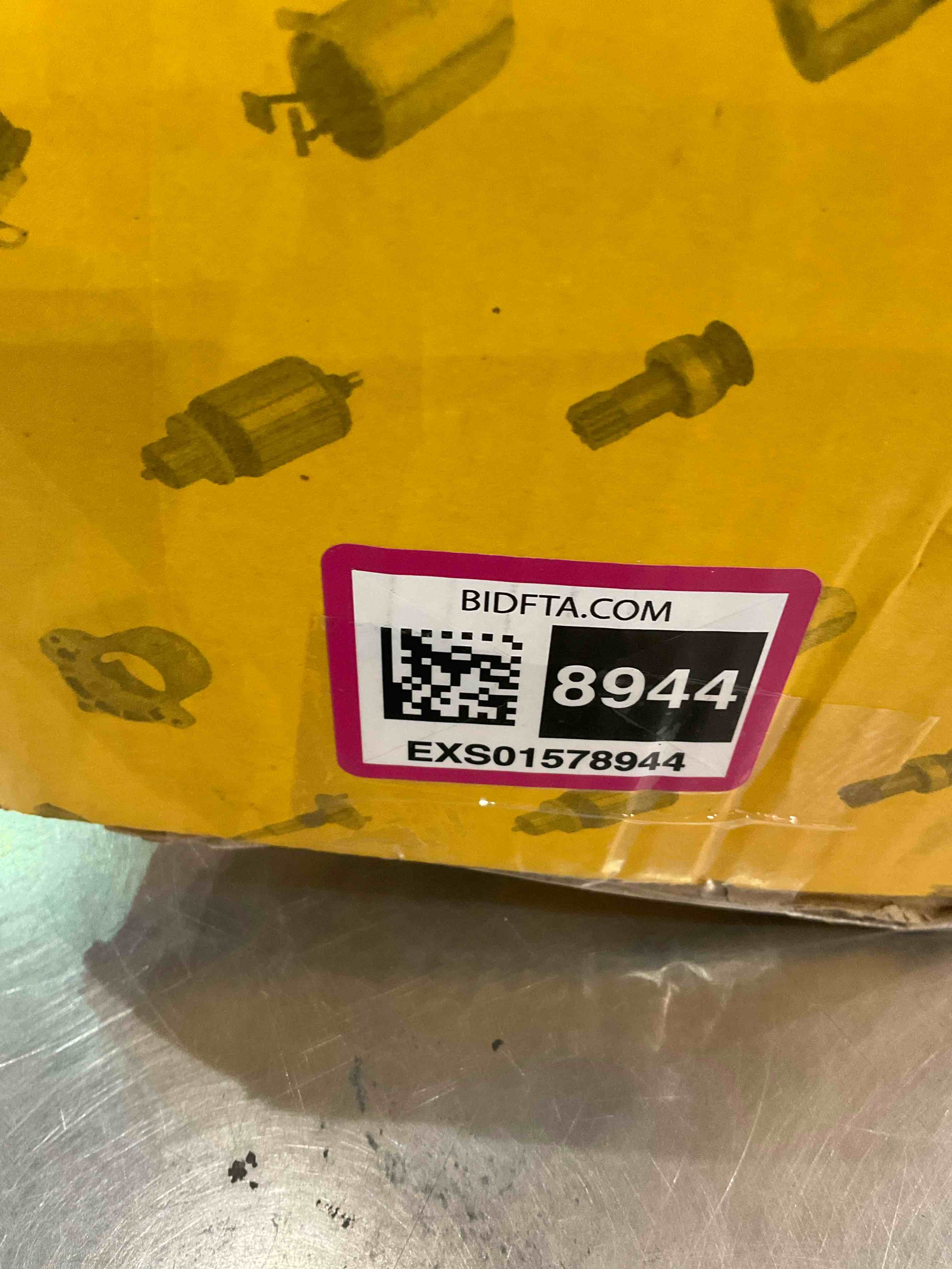 https://s3.amazonaws.com/lotting-images-prod/BargainHunt/EXS01578944_1716896851770.jpeg