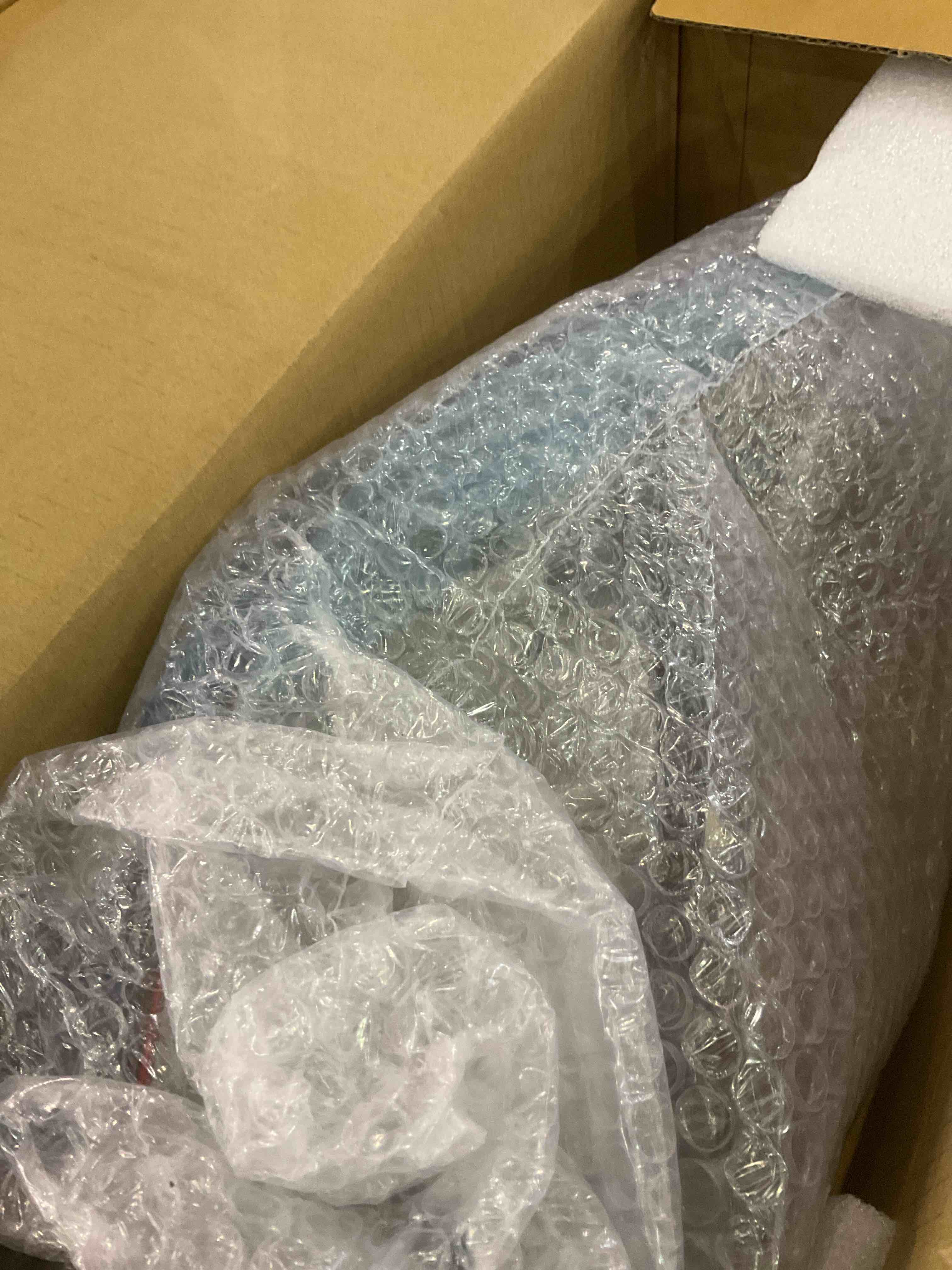 https://s3.amazonaws.com/lotting-images-prod/BargainHunt/EXS01579161_1716293706471.jpeg