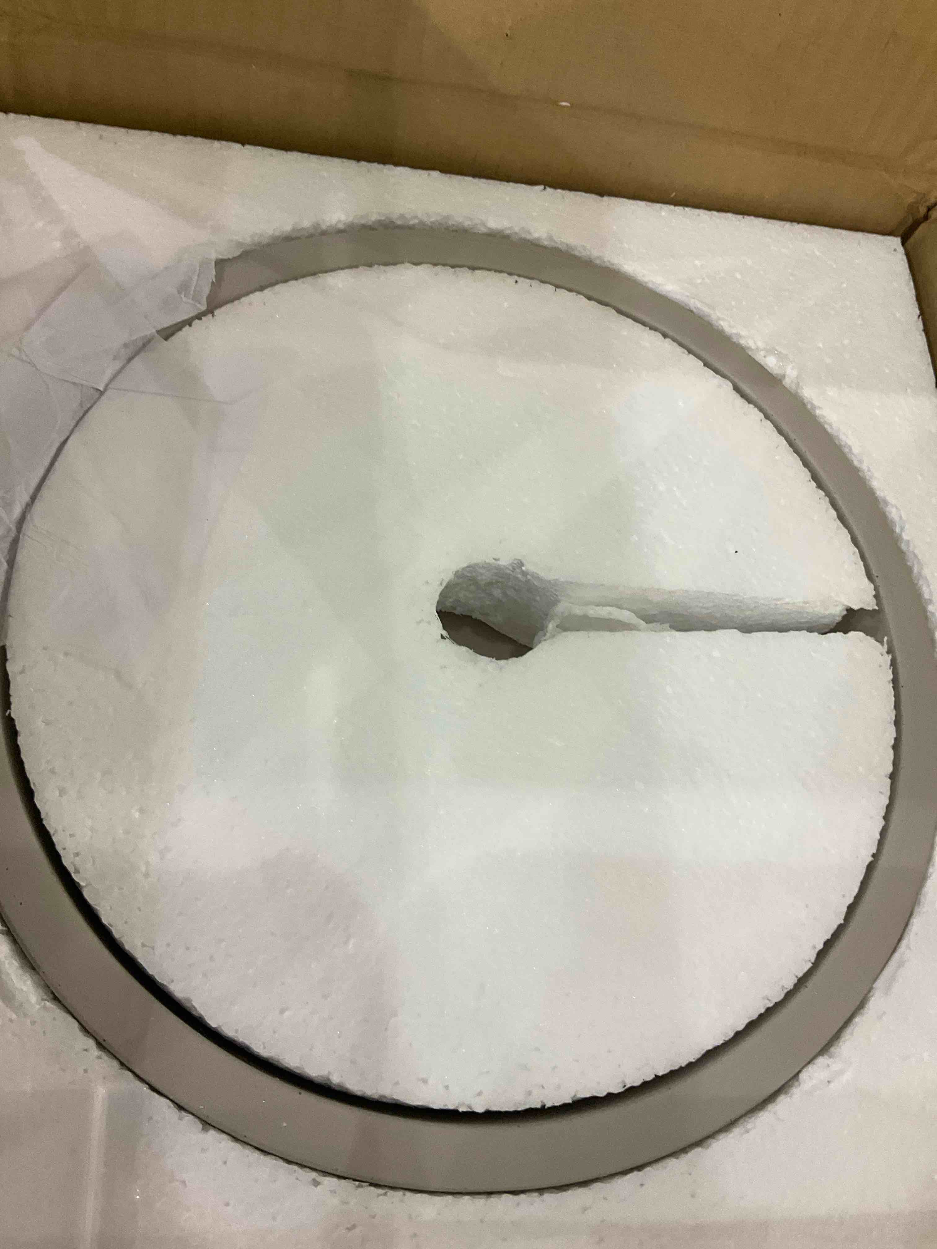 https://s3.amazonaws.com/lotting-images-prod/BargainHunt/EXS01579367_1716405145981.jpeg