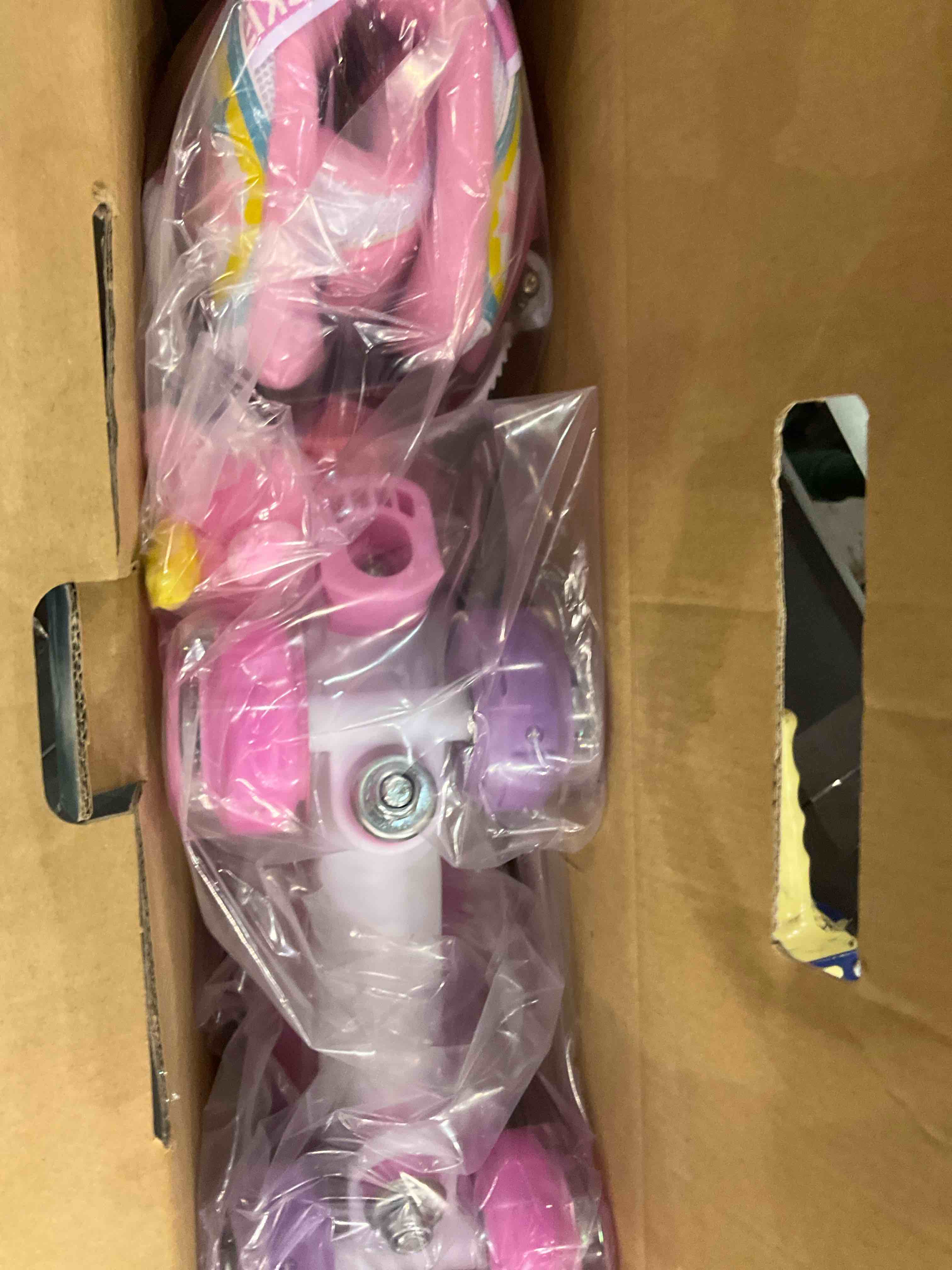 https://s3.amazonaws.com/lotting-images-prod/BargainHunt/EXS01579400_1716563816050.jpeg