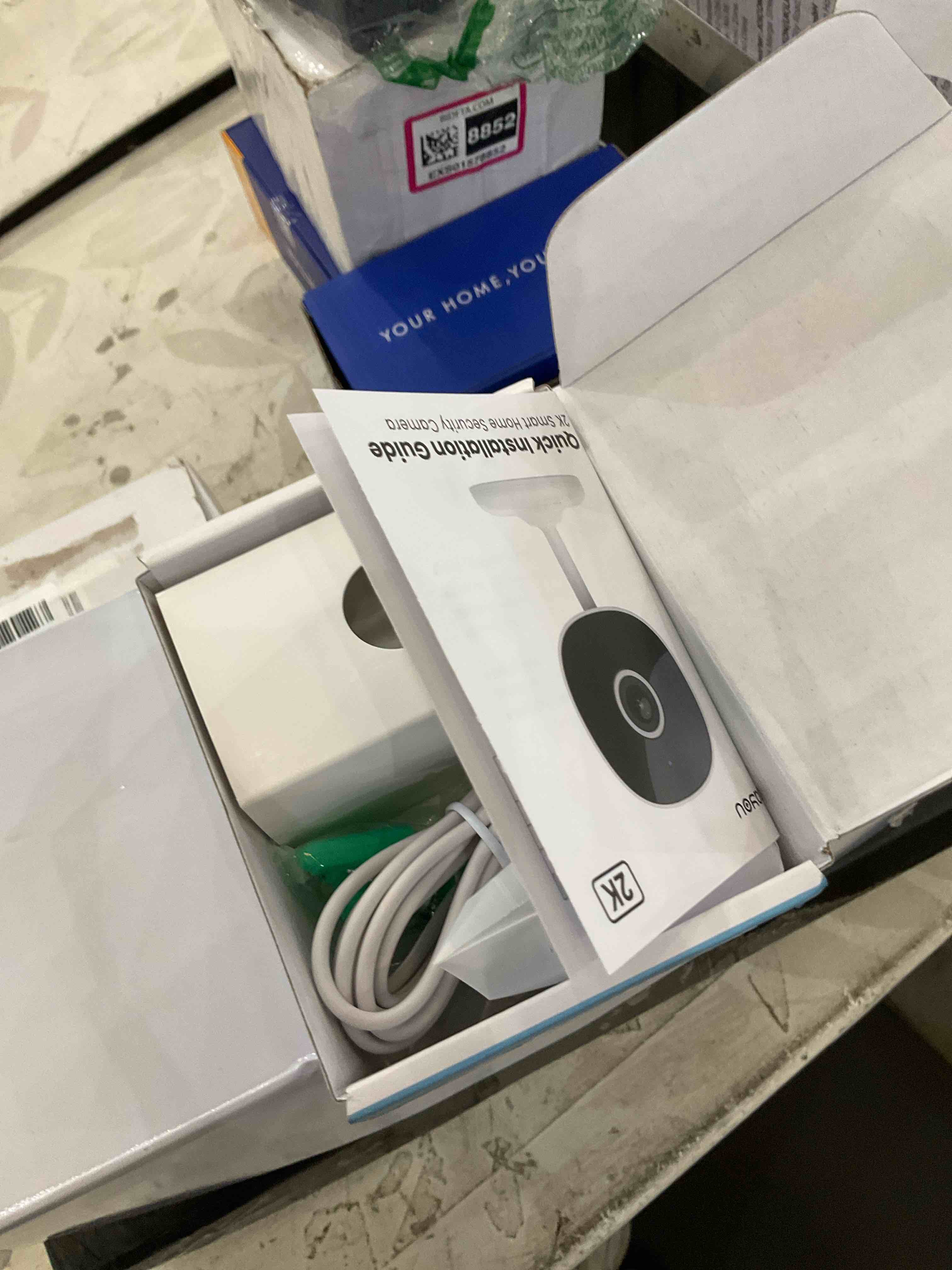 https://s3.amazonaws.com/lotting-images-prod/BargainHunt/EXS01579452_1716905397361.jpeg