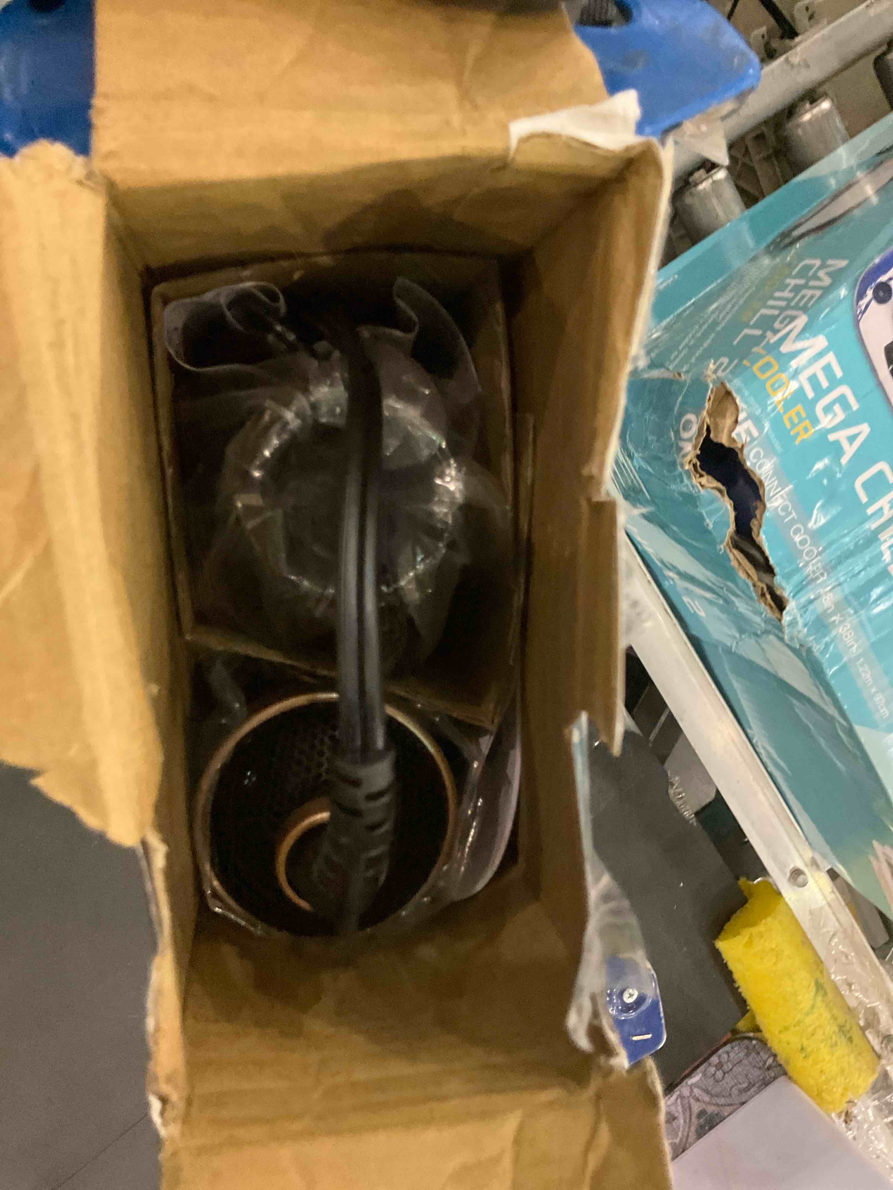 https://s3.amazonaws.com/lotting-images-prod/BargainHunt/EXS01580222_1715344246270.jpeg