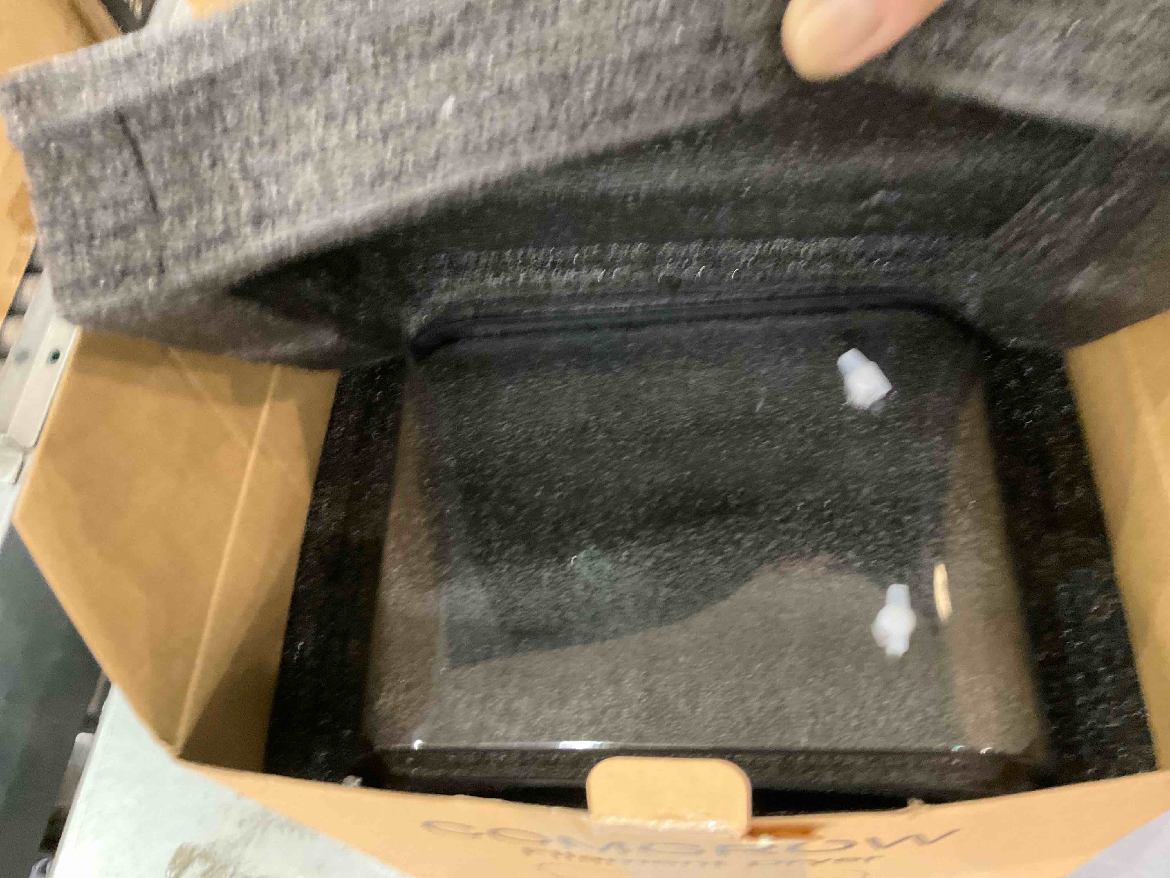 https://s3.amazonaws.com/lotting-images-prod/BargainHunt/EXS01580340_1715344878878.jpeg
