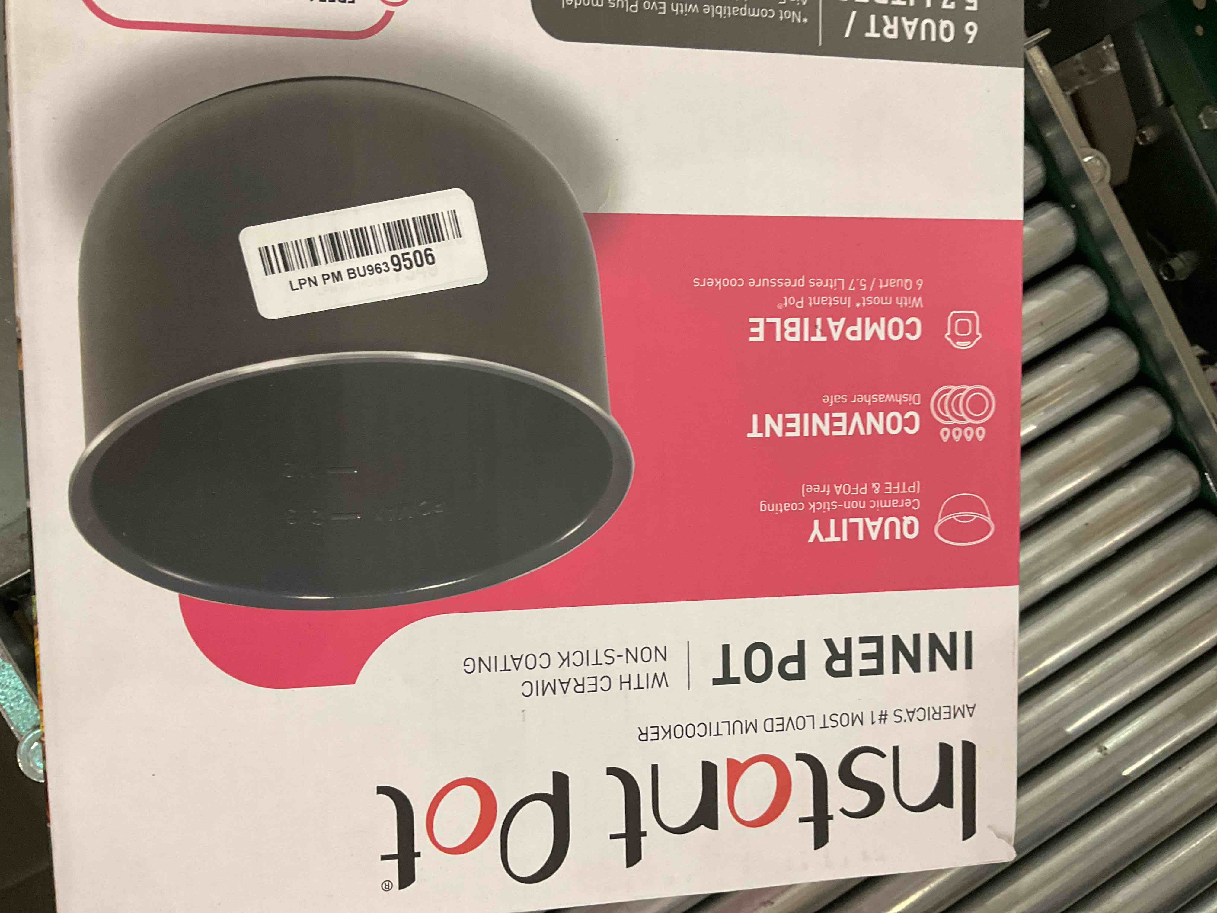 https://s3.amazonaws.com/lotting-images-prod/BargainHunt/EXS01580345_1715347915389.jpeg