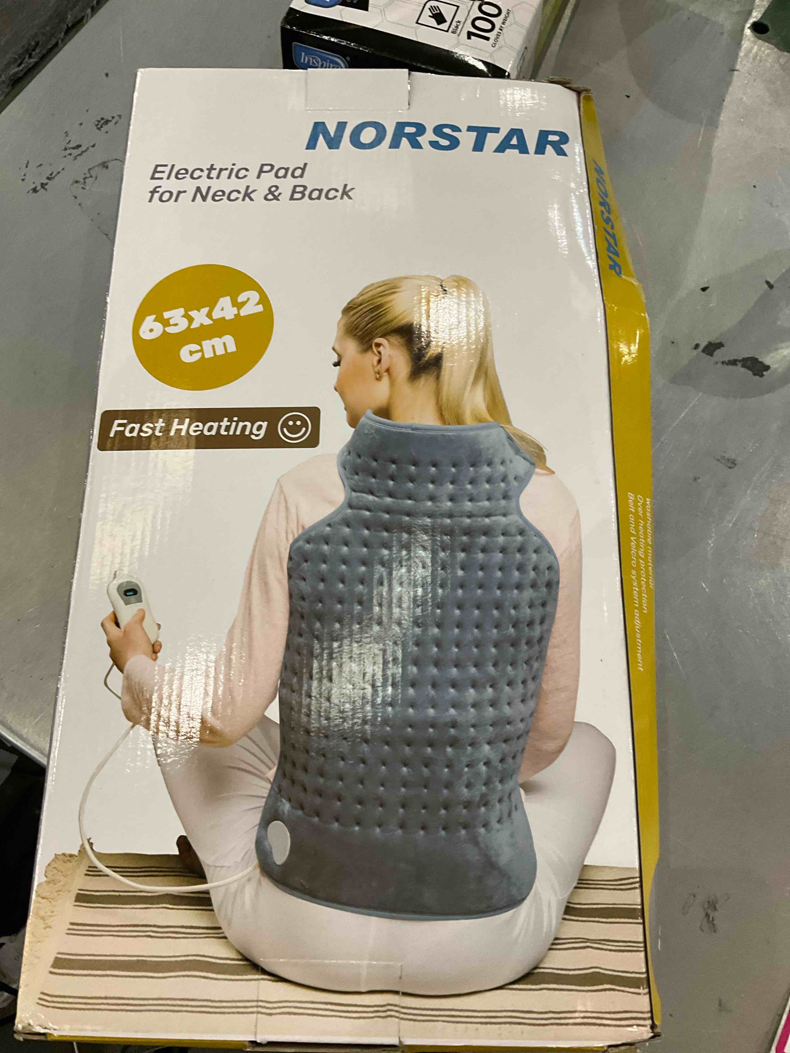 https://s3.amazonaws.com/lotting-images-prod/BargainHunt/EXS01580473_1715794473887.jpeg