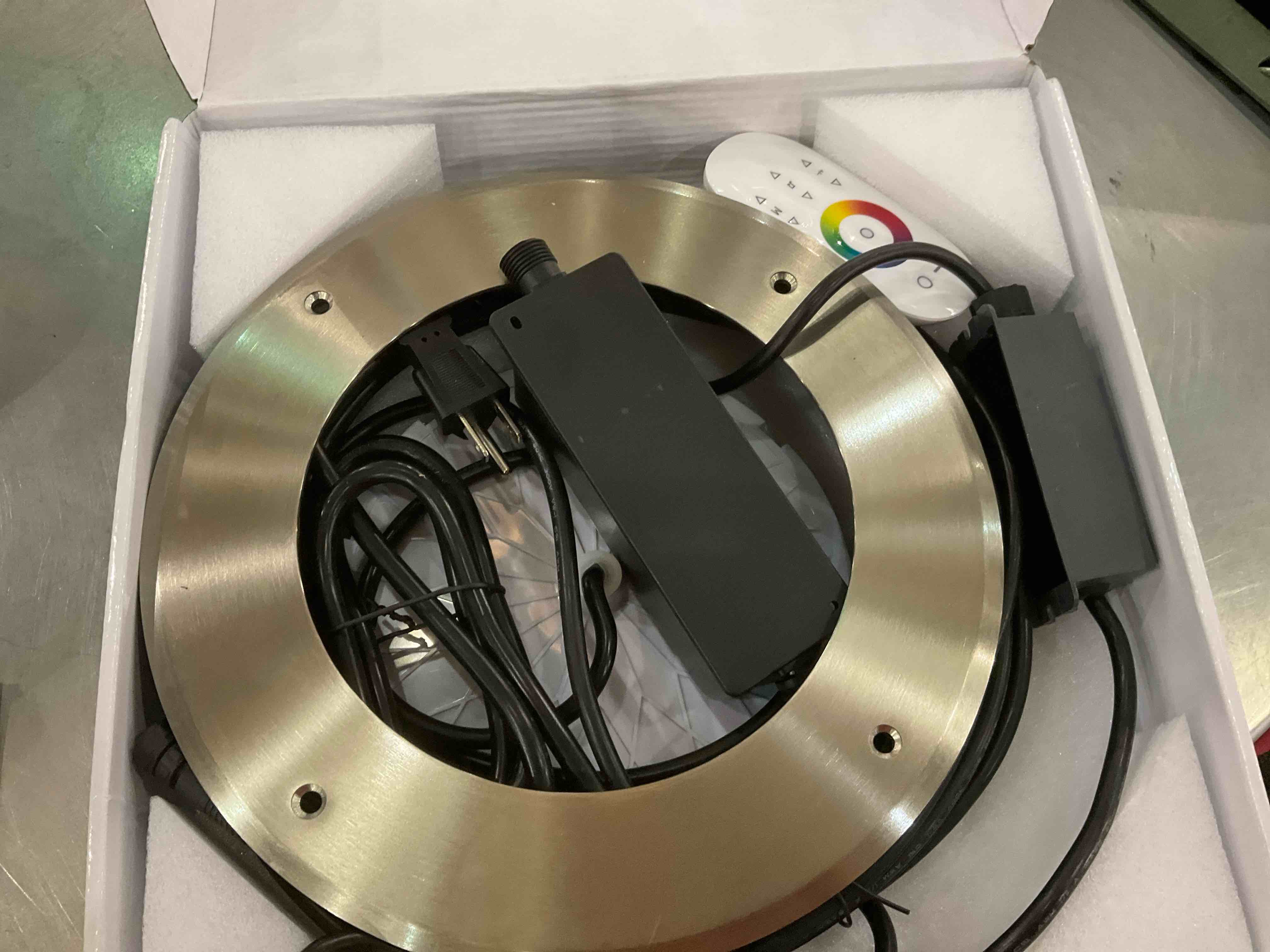https://s3.amazonaws.com/lotting-images-prod/BargainHunt/EXS01581180_1715086044578.jpeg