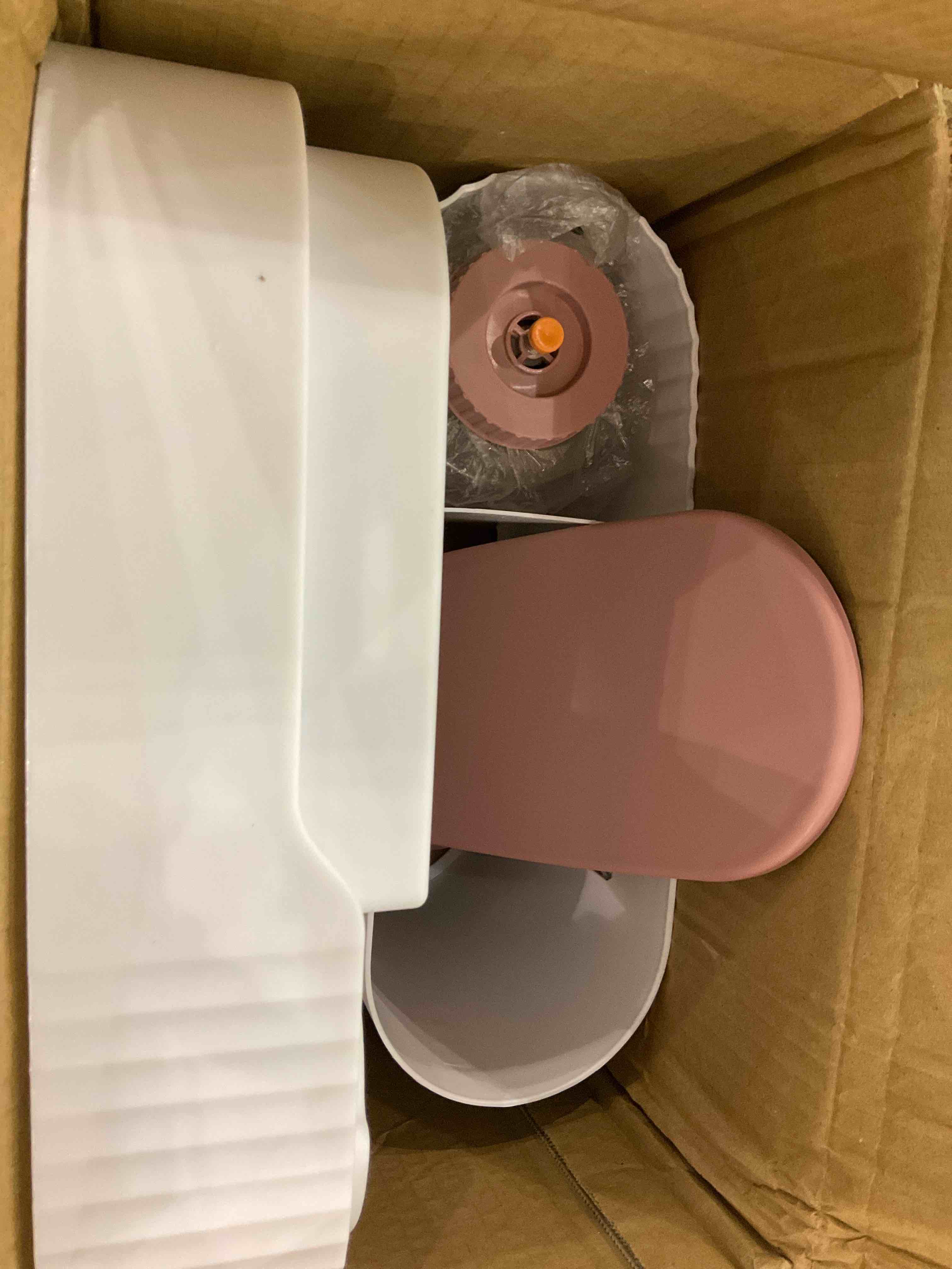 https://s3.amazonaws.com/lotting-images-prod/BargainHunt/EXS01581253_1715254817182.jpeg