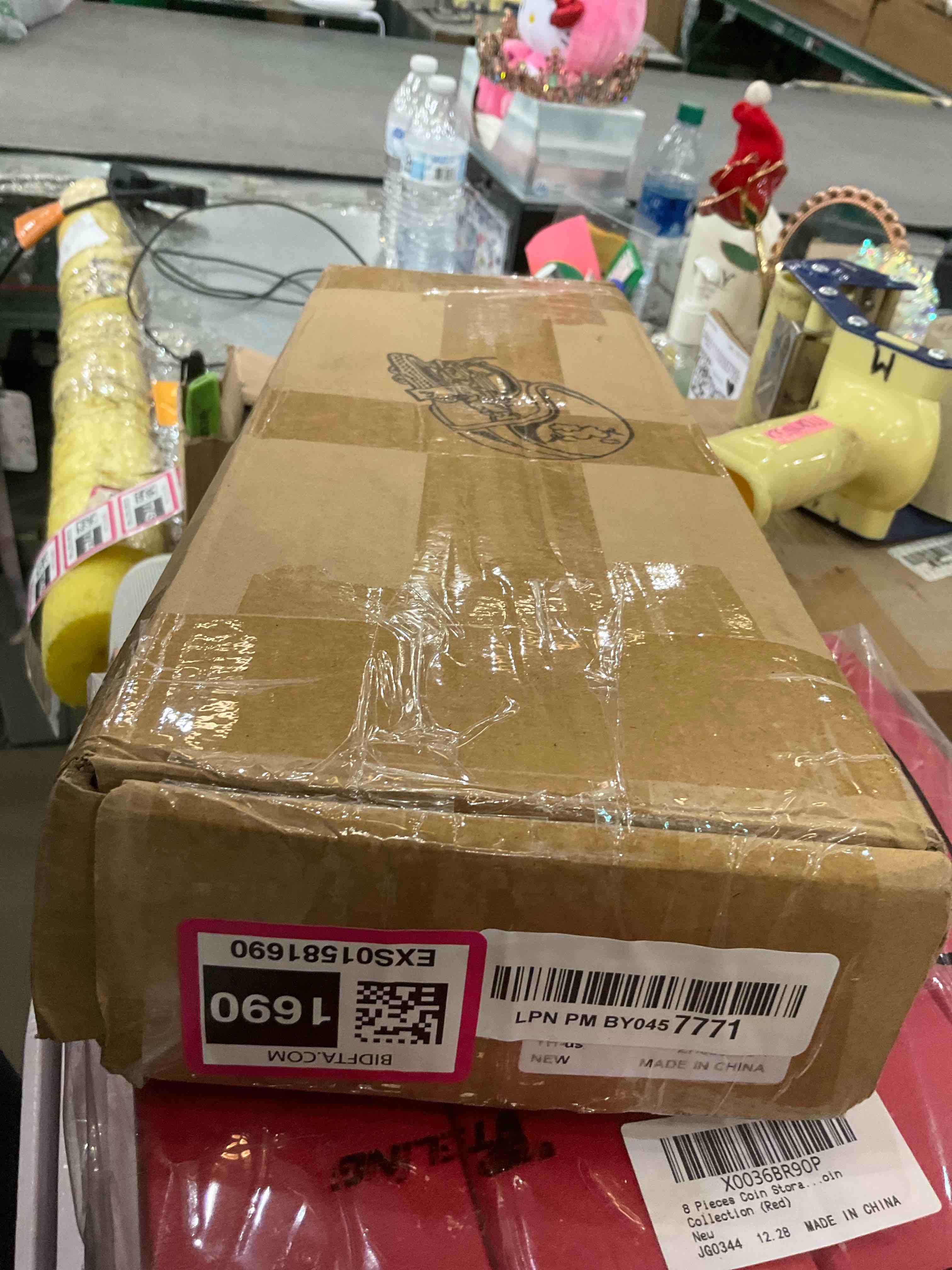 https://s3.amazonaws.com/lotting-images-prod/BargainHunt/EXS01581690_1716230040508.jpeg