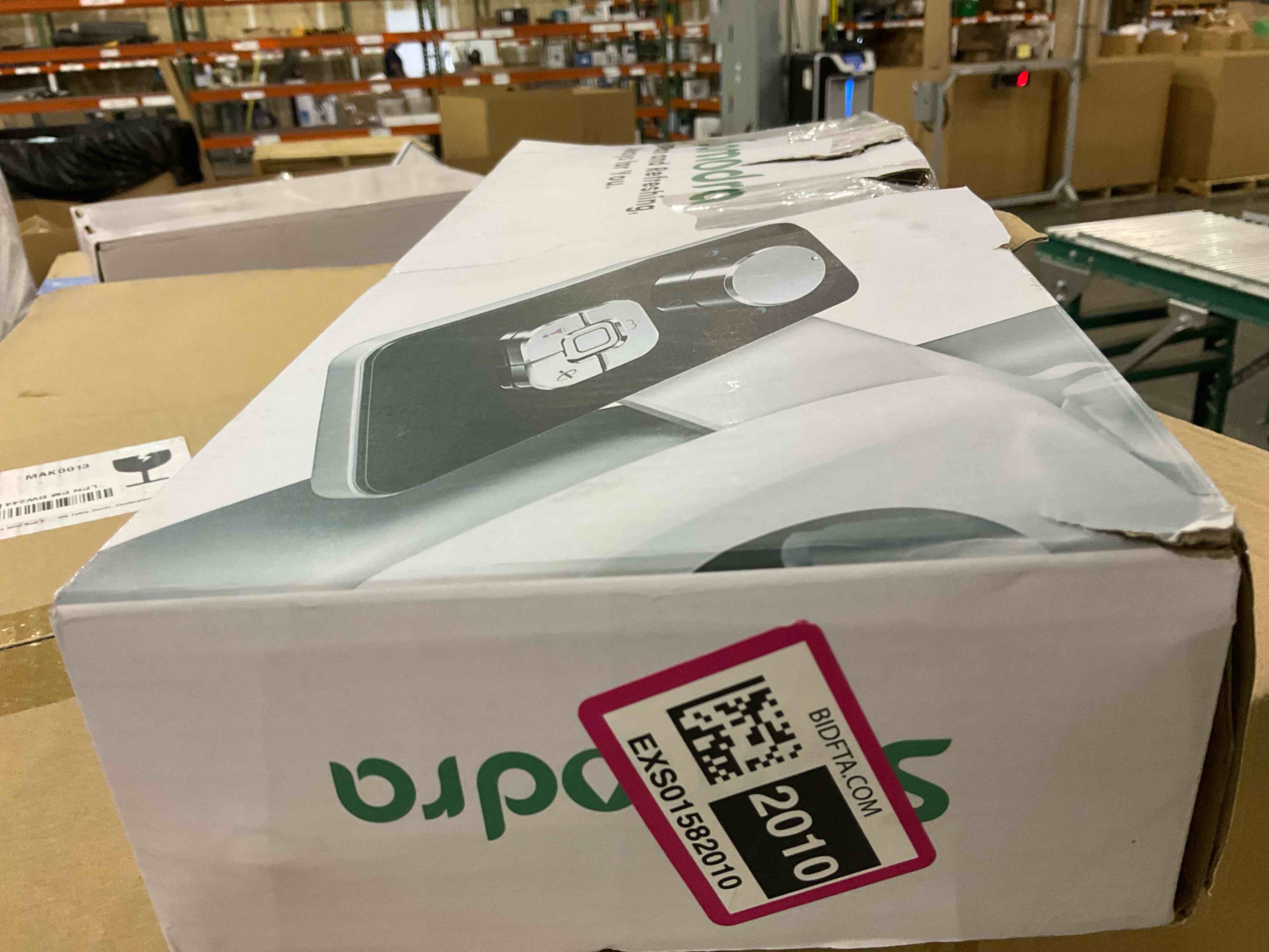 https://s3.amazonaws.com/lotting-images-prod/BargainHunt/EXS01582010_1714490606533.jpeg