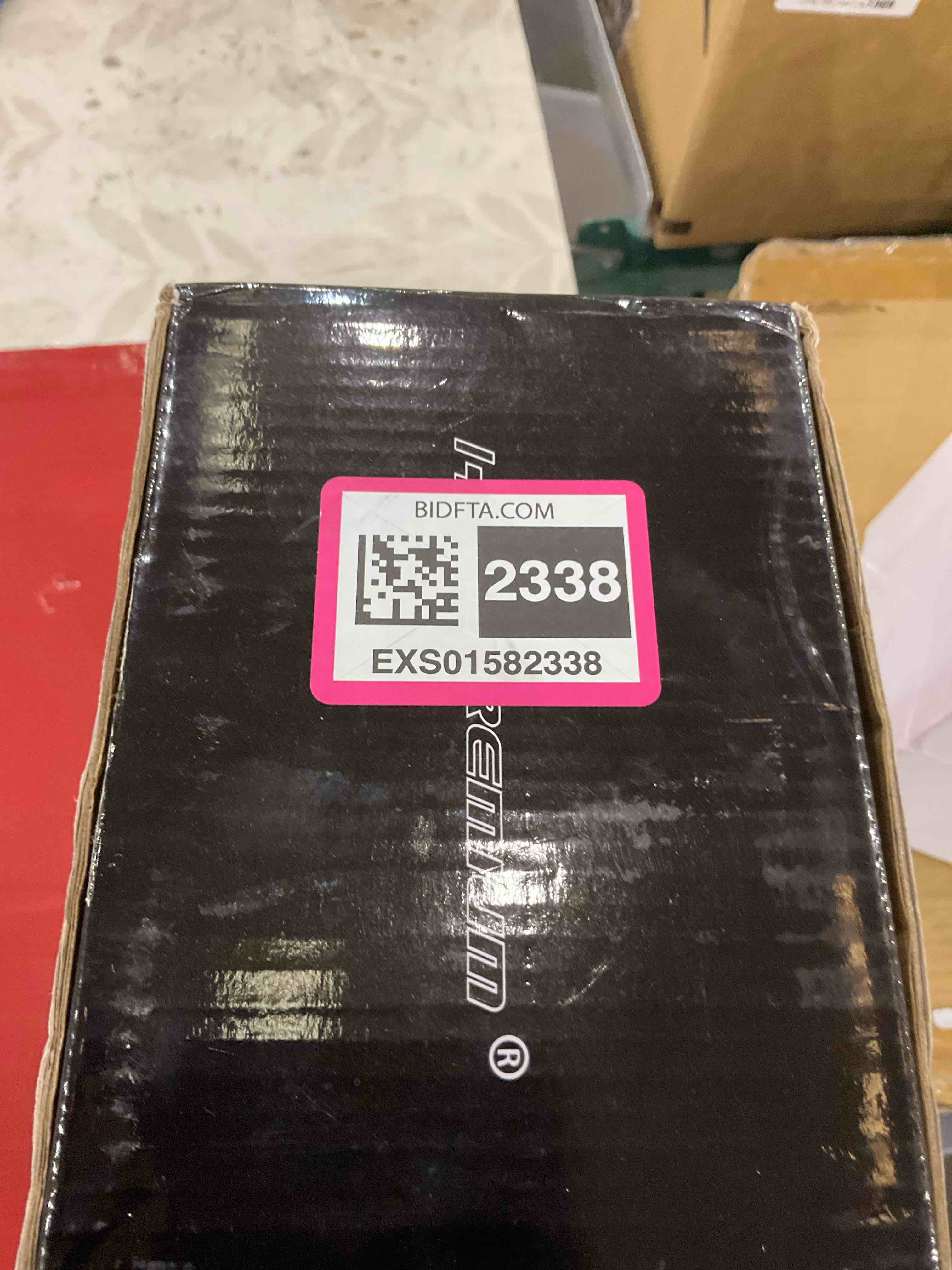 https://s3.amazonaws.com/lotting-images-prod/BargainHunt/EXS01582338_1717501975048.jpeg