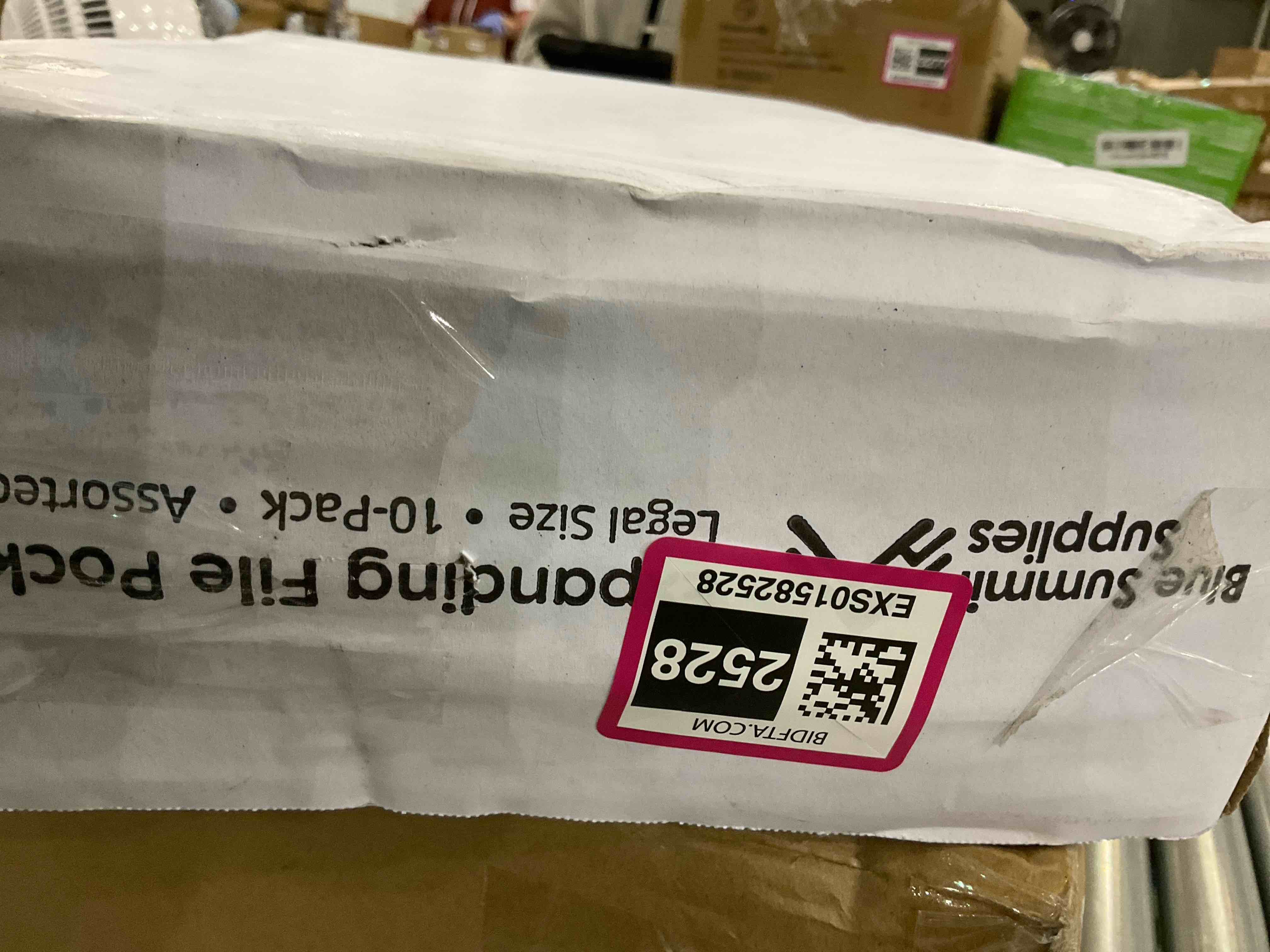 https://s3.amazonaws.com/lotting-images-prod/BargainHunt/EXS01582528_1713965164858.jpeg