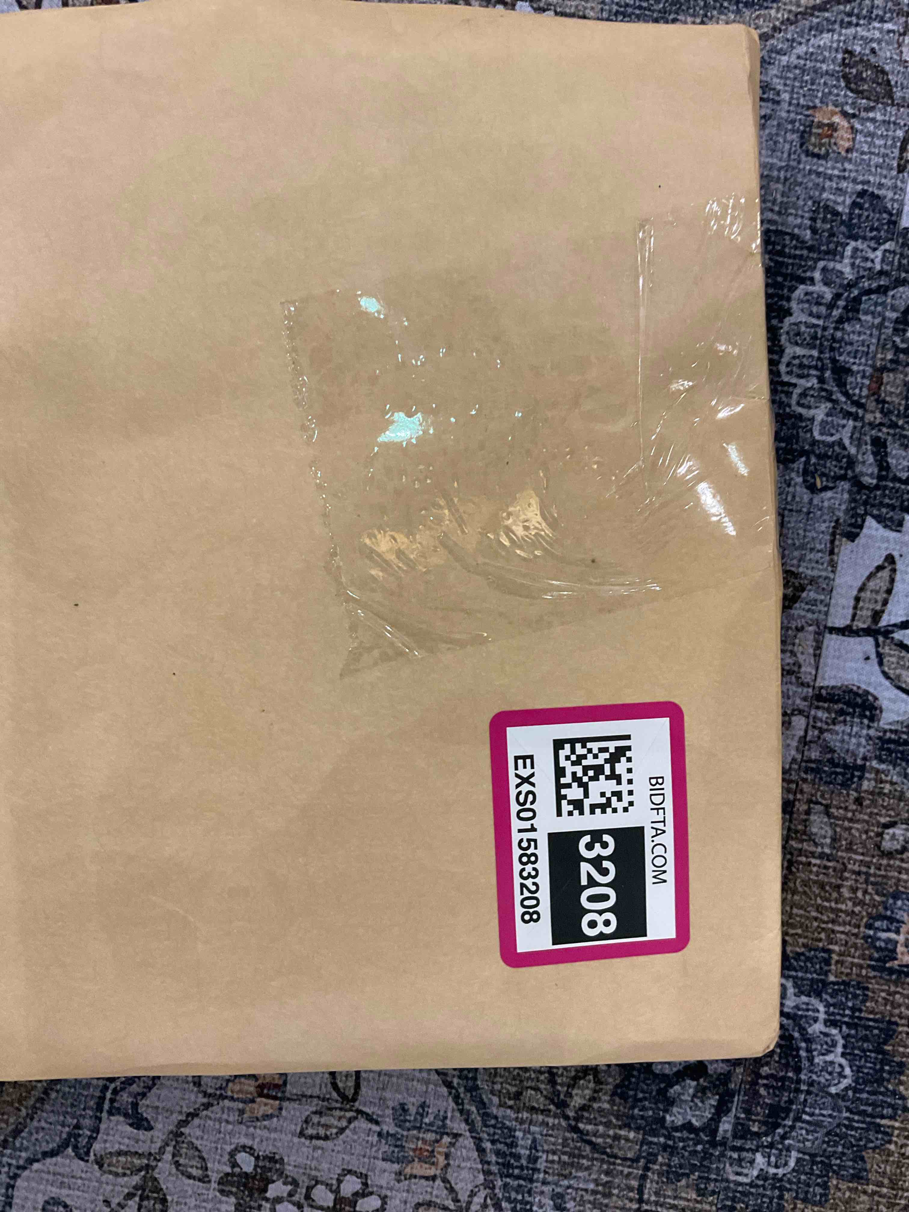 https://s3.amazonaws.com/lotting-images-prod/BargainHunt/EXS01583208_1714395003528.jpeg