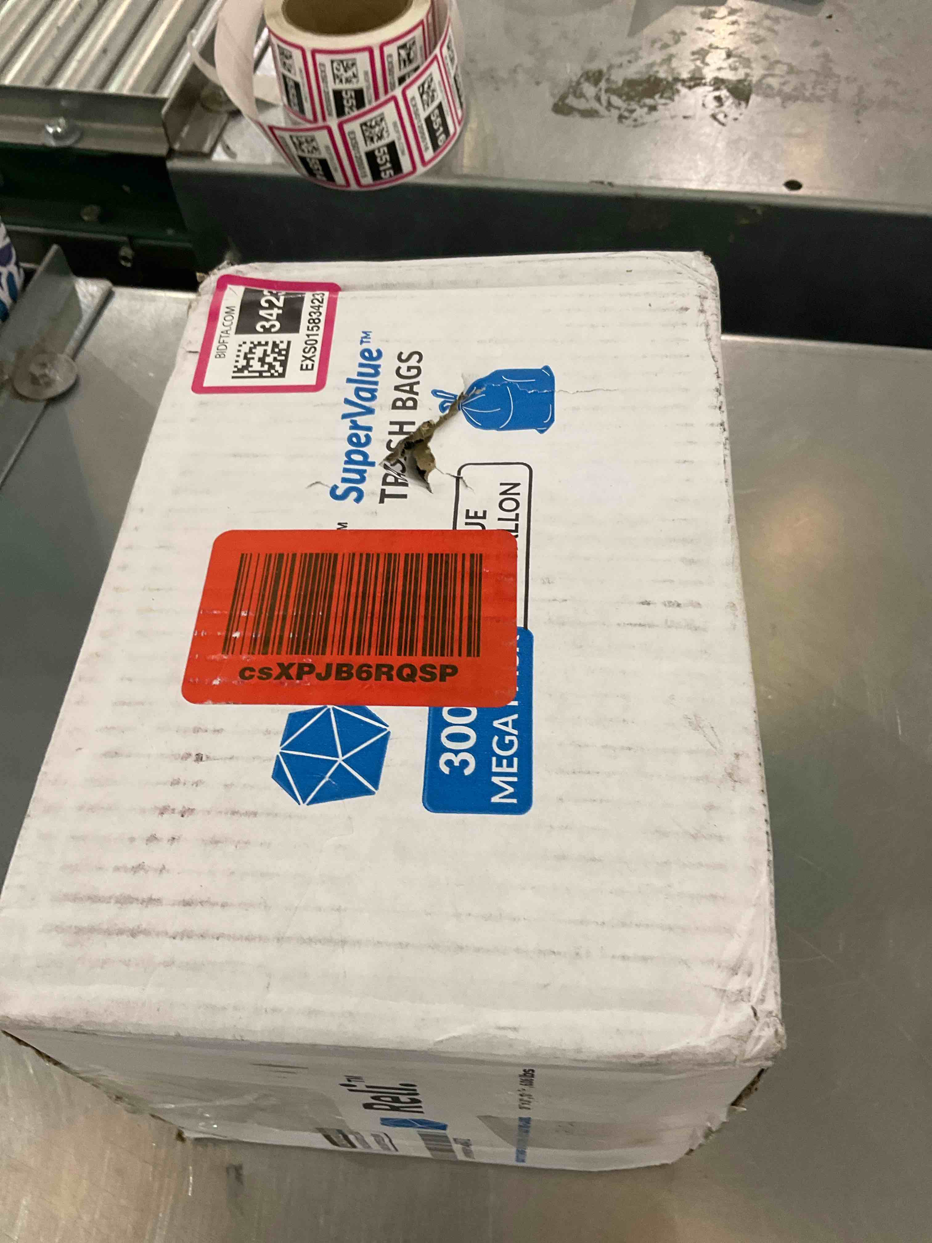 https://s3.amazonaws.com/lotting-images-prod/BargainHunt/EXS01583423_1714492489009.jpeg