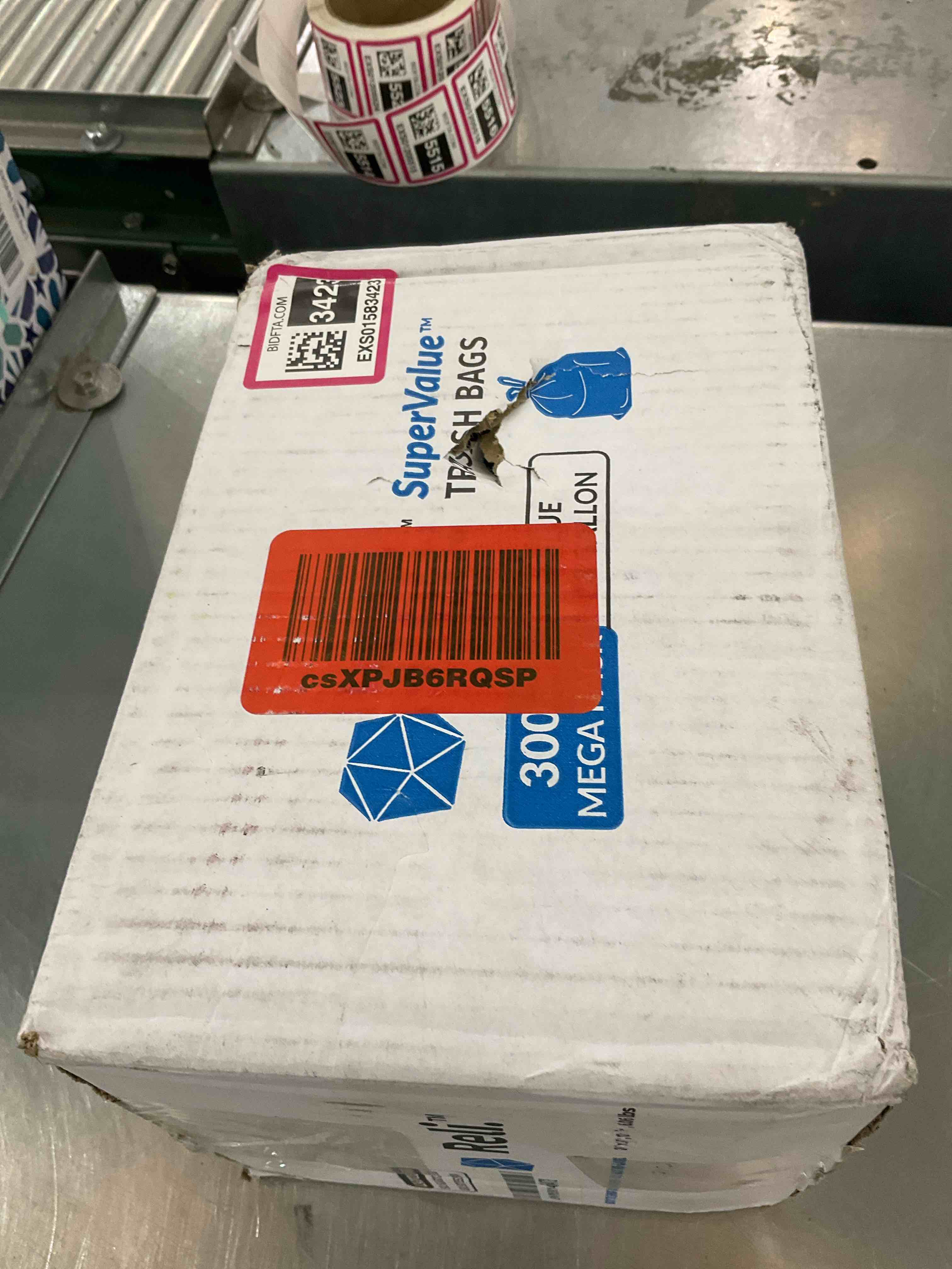 https://s3.amazonaws.com/lotting-images-prod/BargainHunt/EXS01583423_1714492490005.jpeg