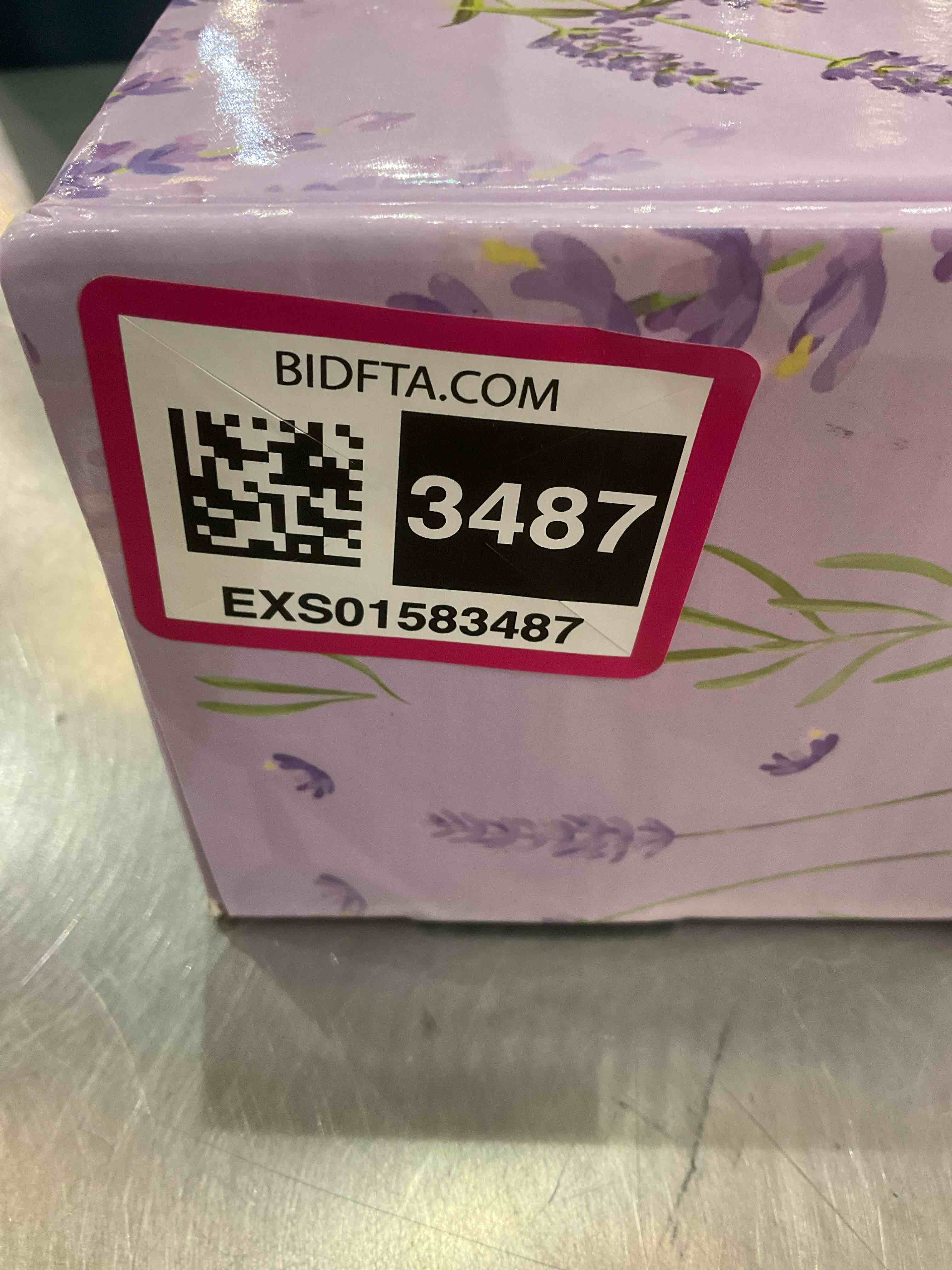 https://s3.amazonaws.com/lotting-images-prod/BargainHunt/EXS01583487_1715094687655.jpeg