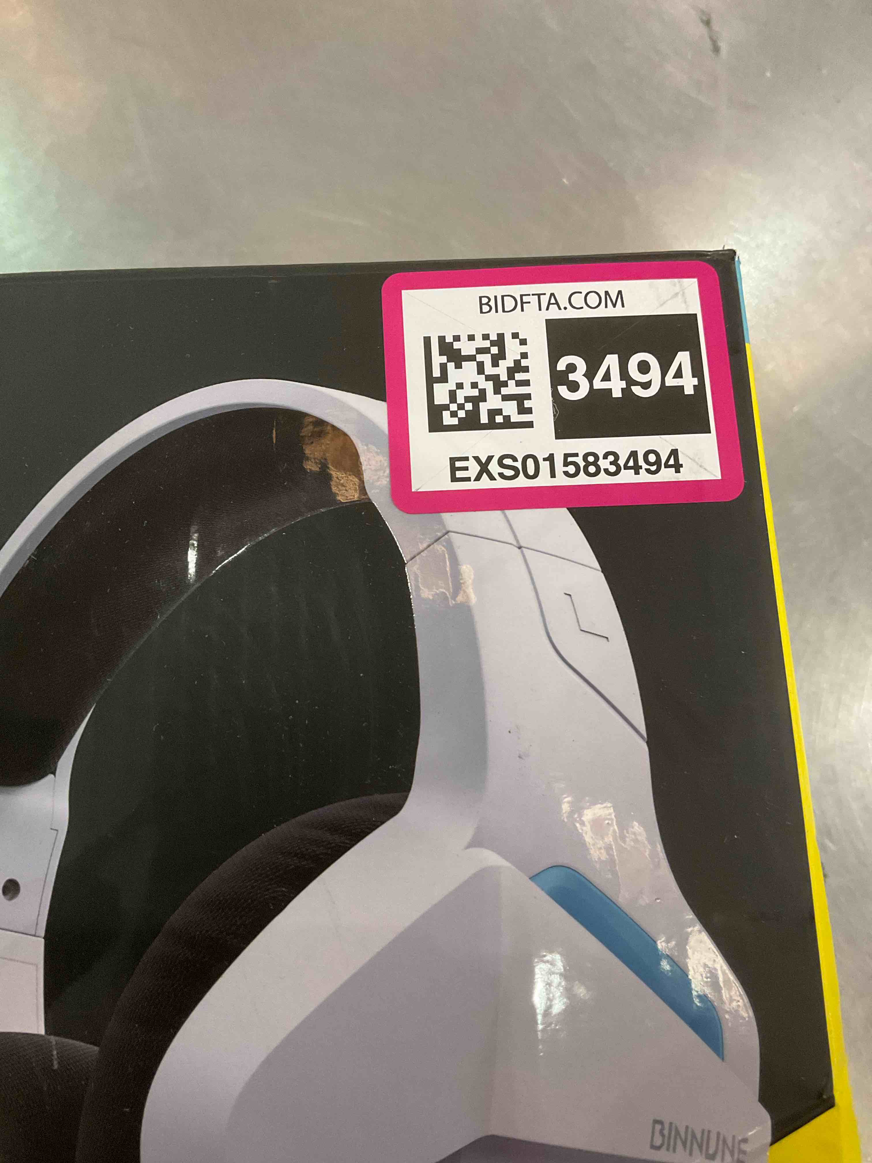 https://s3.amazonaws.com/lotting-images-prod/BargainHunt/EXS01583494_1715092070212.jpeg
