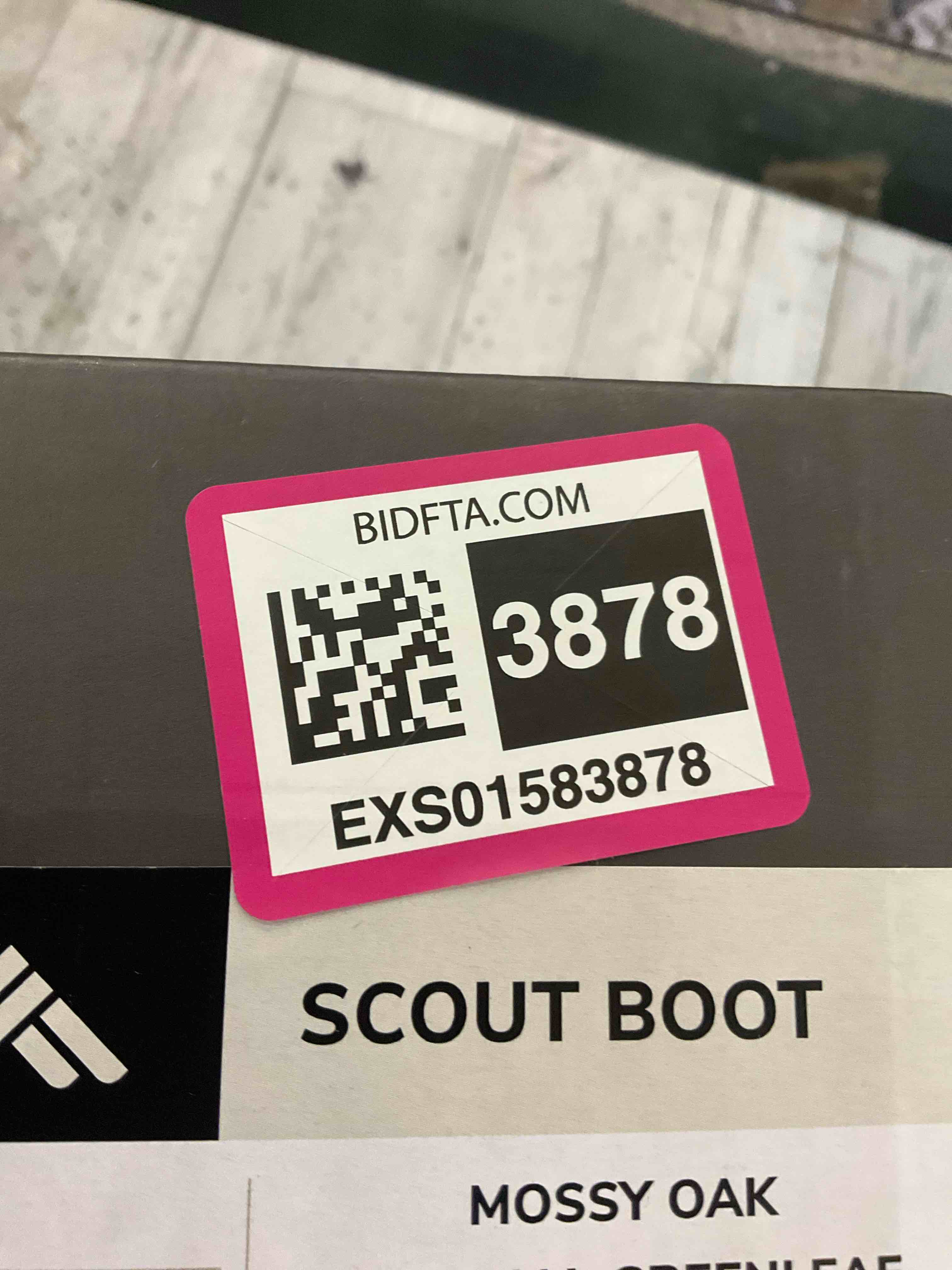 https://s3.amazonaws.com/lotting-images-prod/BargainHunt/EXS01583878_1716206532430.jpeg