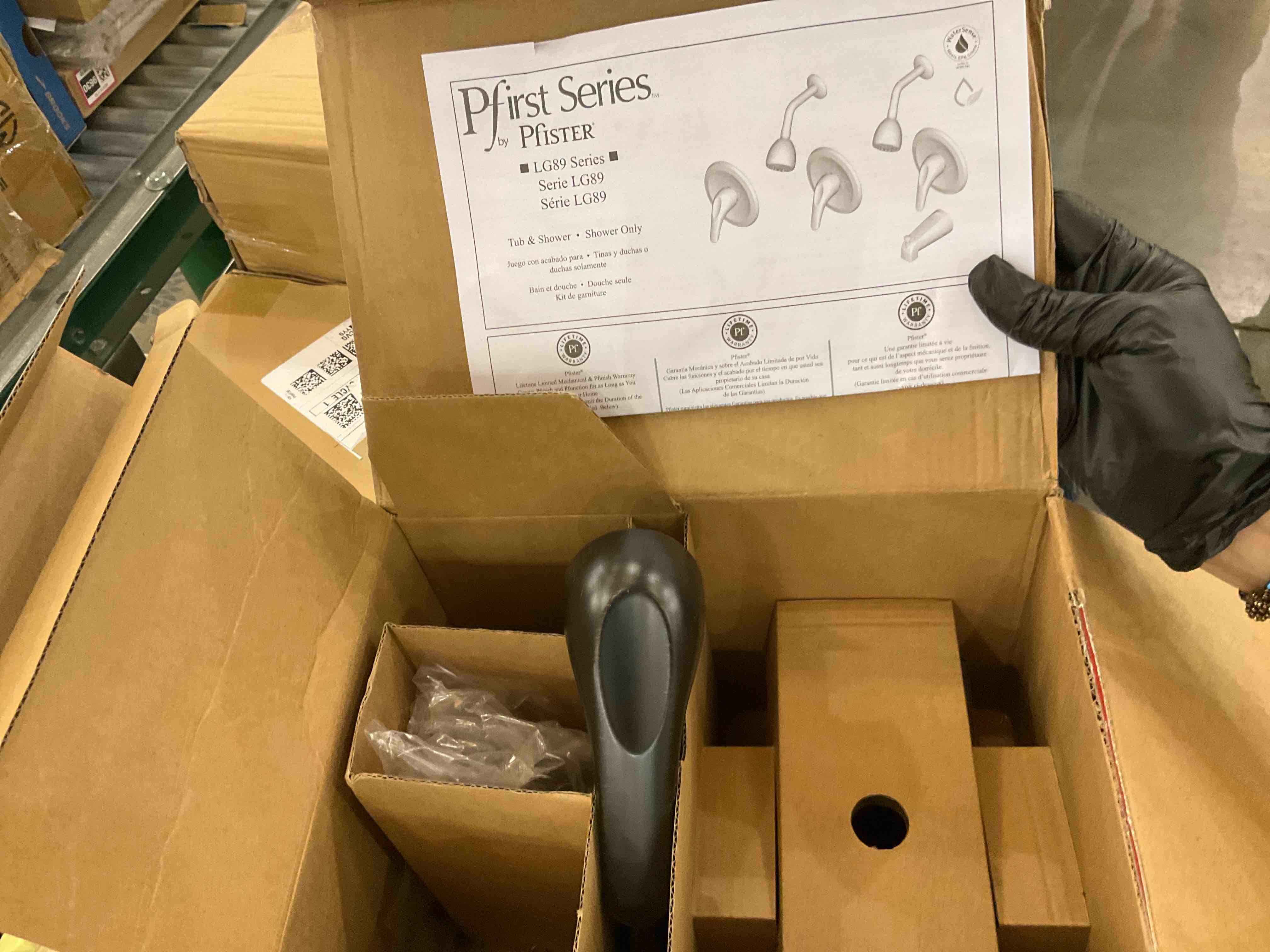 https://s3.amazonaws.com/lotting-images-prod/BargainHunt/EXS01584090_1713979097922.jpeg