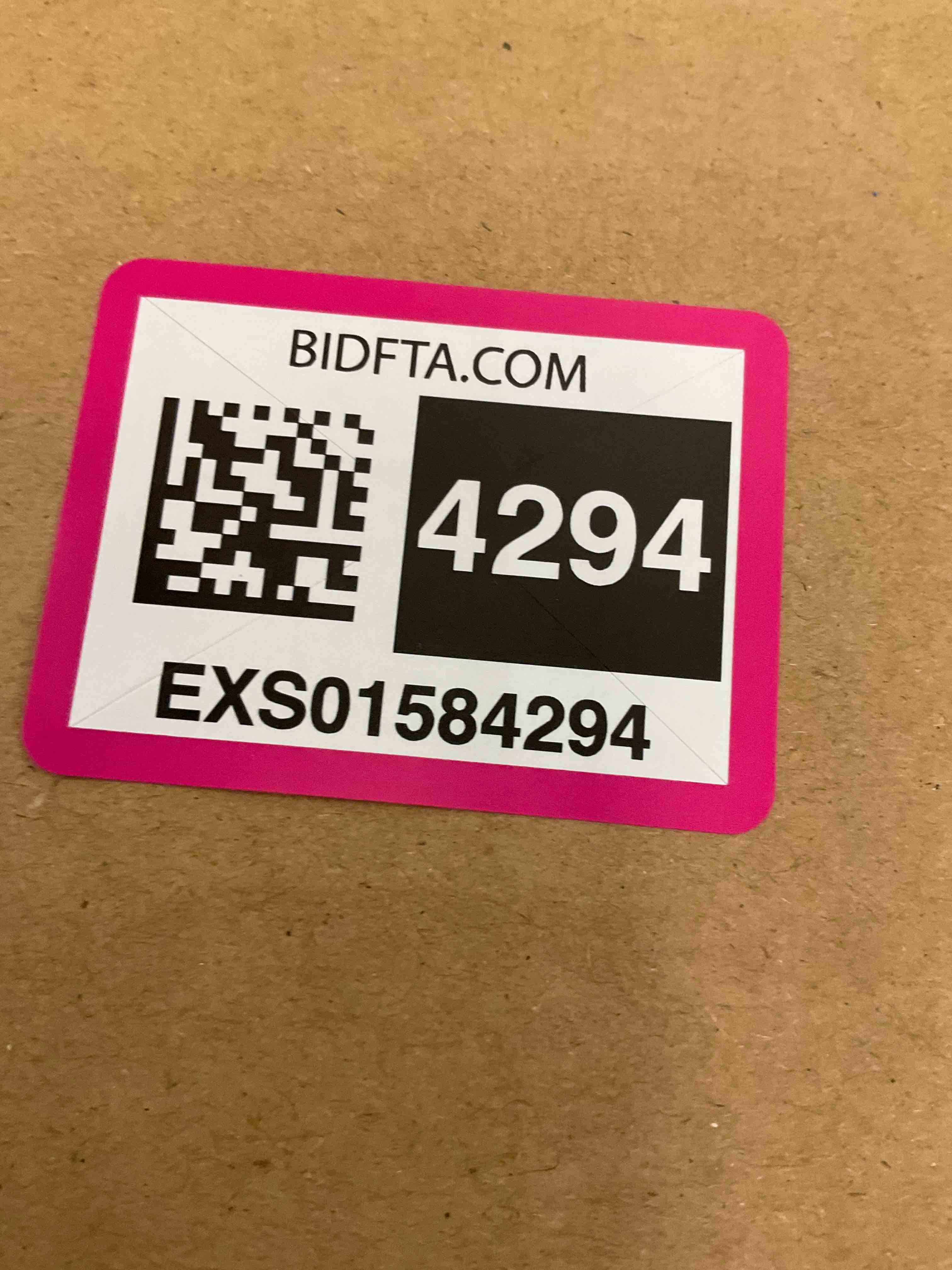 https://s3.amazonaws.com/lotting-images-prod/BargainHunt/EXS01584294_1714409198129.jpeg