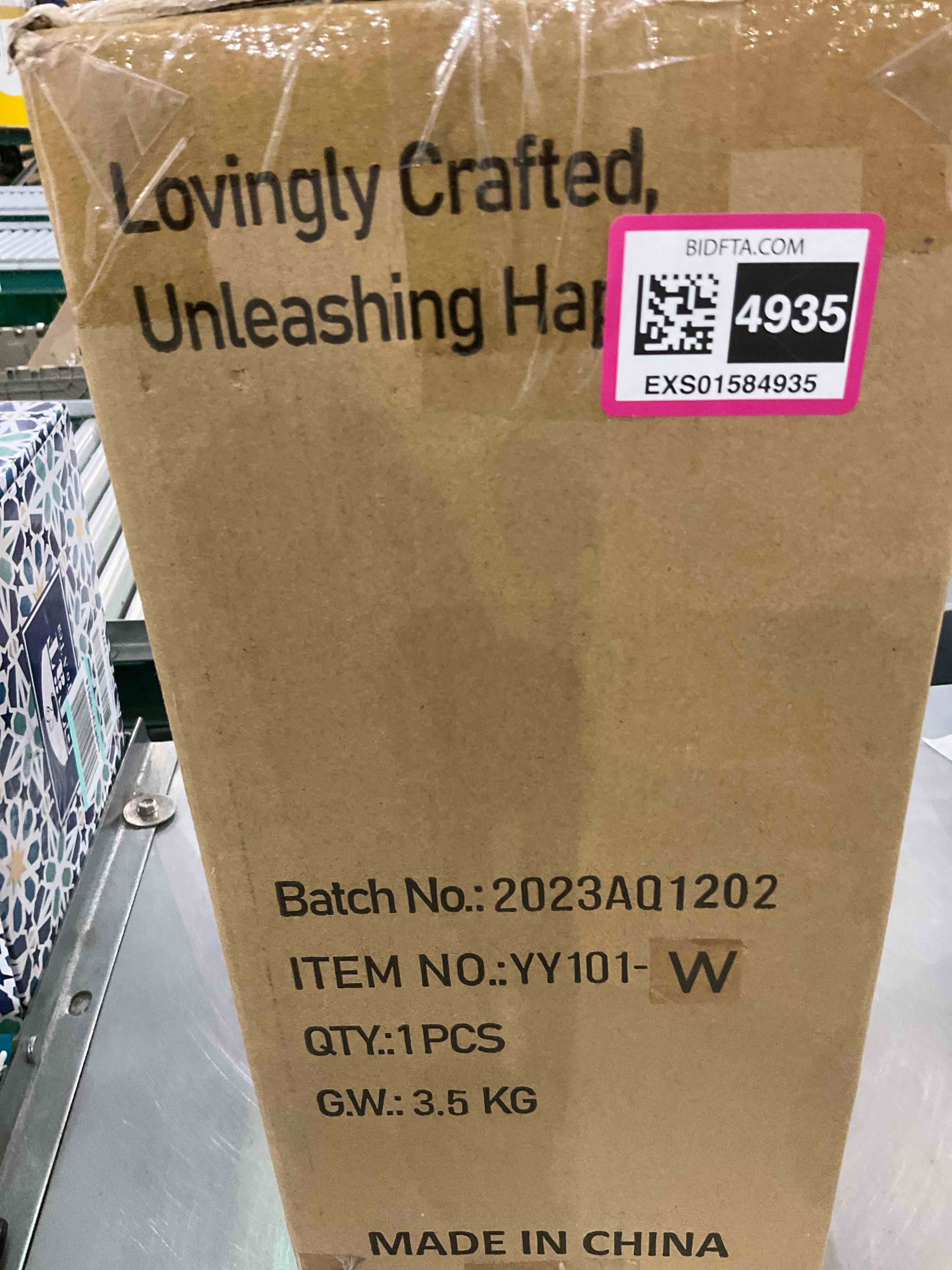 https://s3.amazonaws.com/lotting-images-prod/BargainHunt/EXS01584935_1714491271039.jpeg