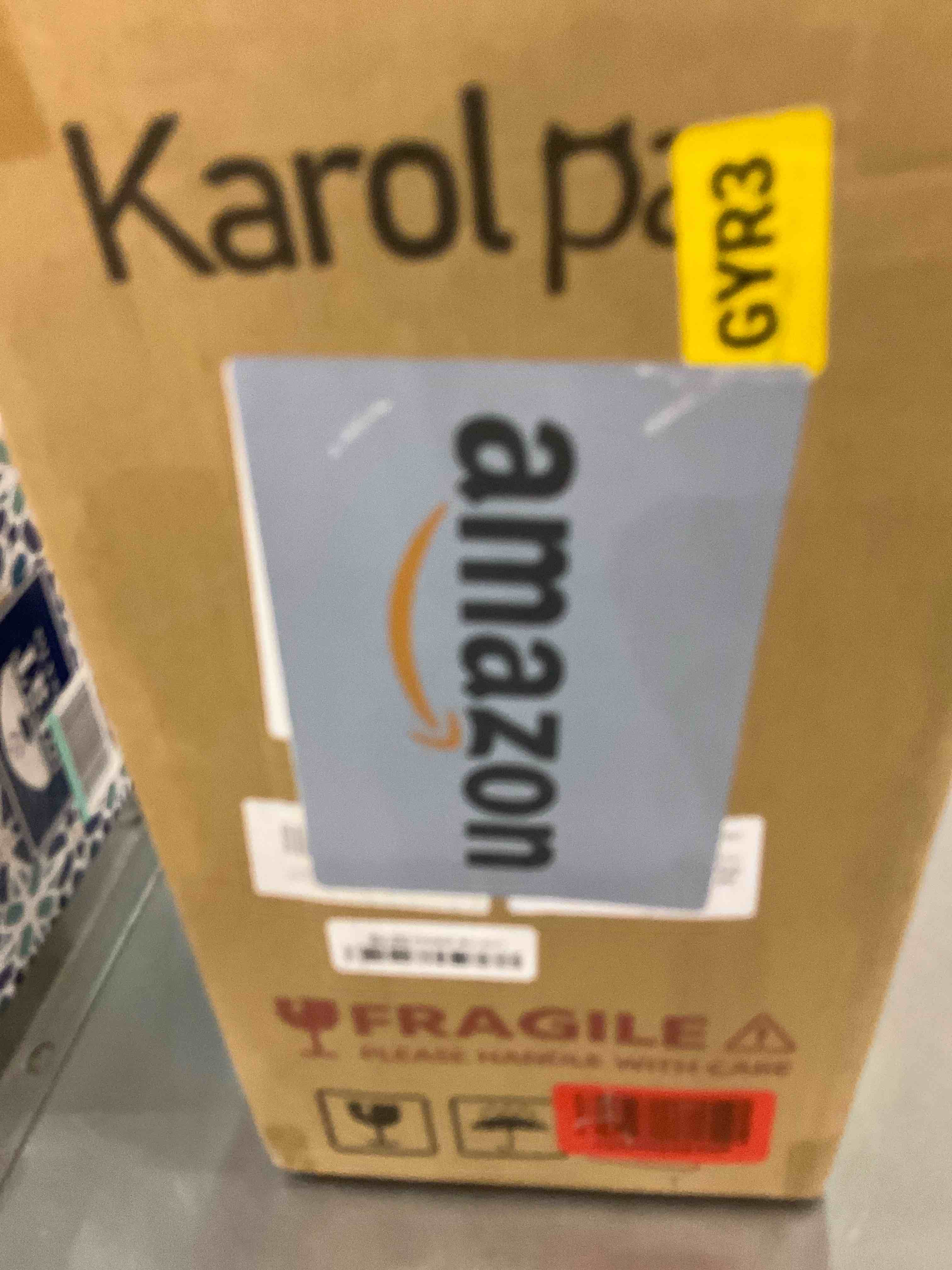 https://s3.amazonaws.com/lotting-images-prod/BargainHunt/EXS01584935_1714491276805.jpeg