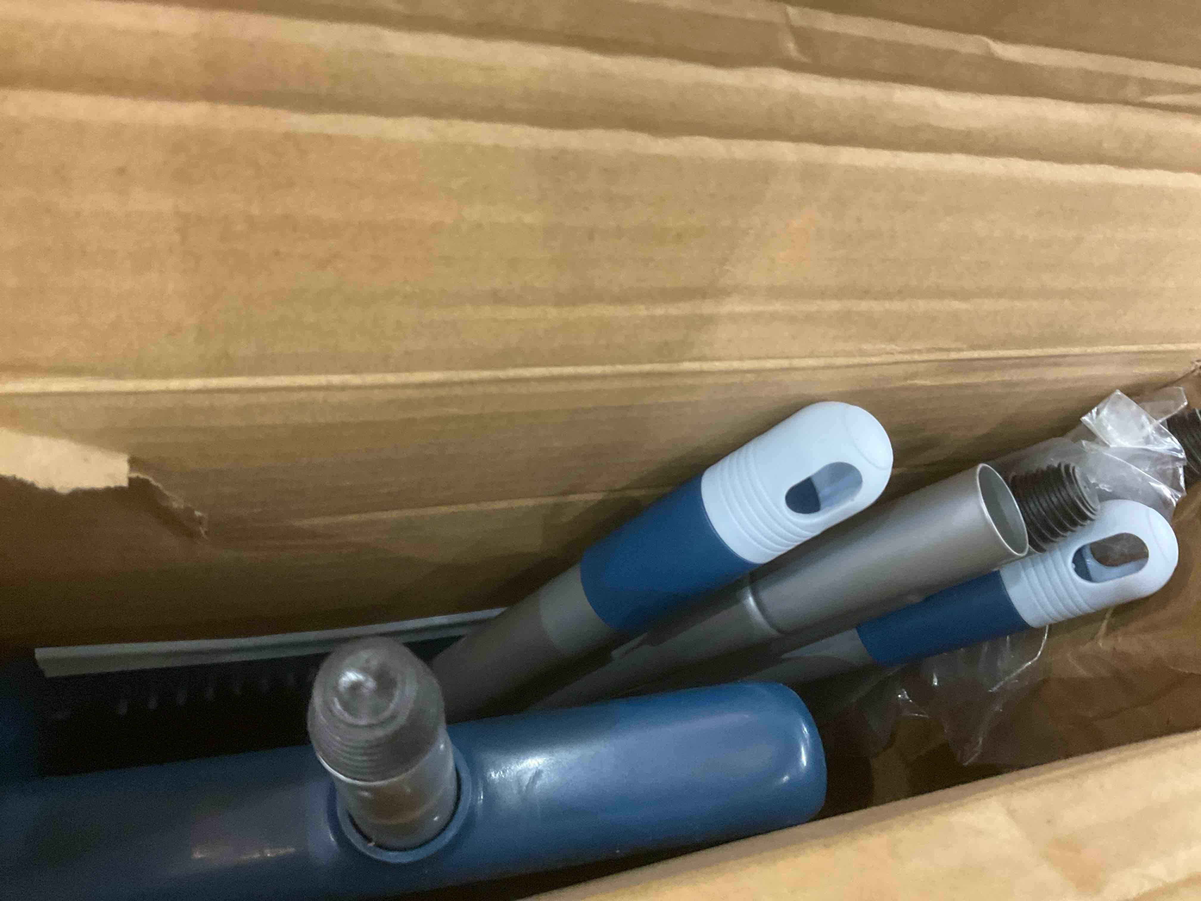 https://s3.amazonaws.com/lotting-images-prod/BargainHunt/EXS01586598_1714499406920.jpeg